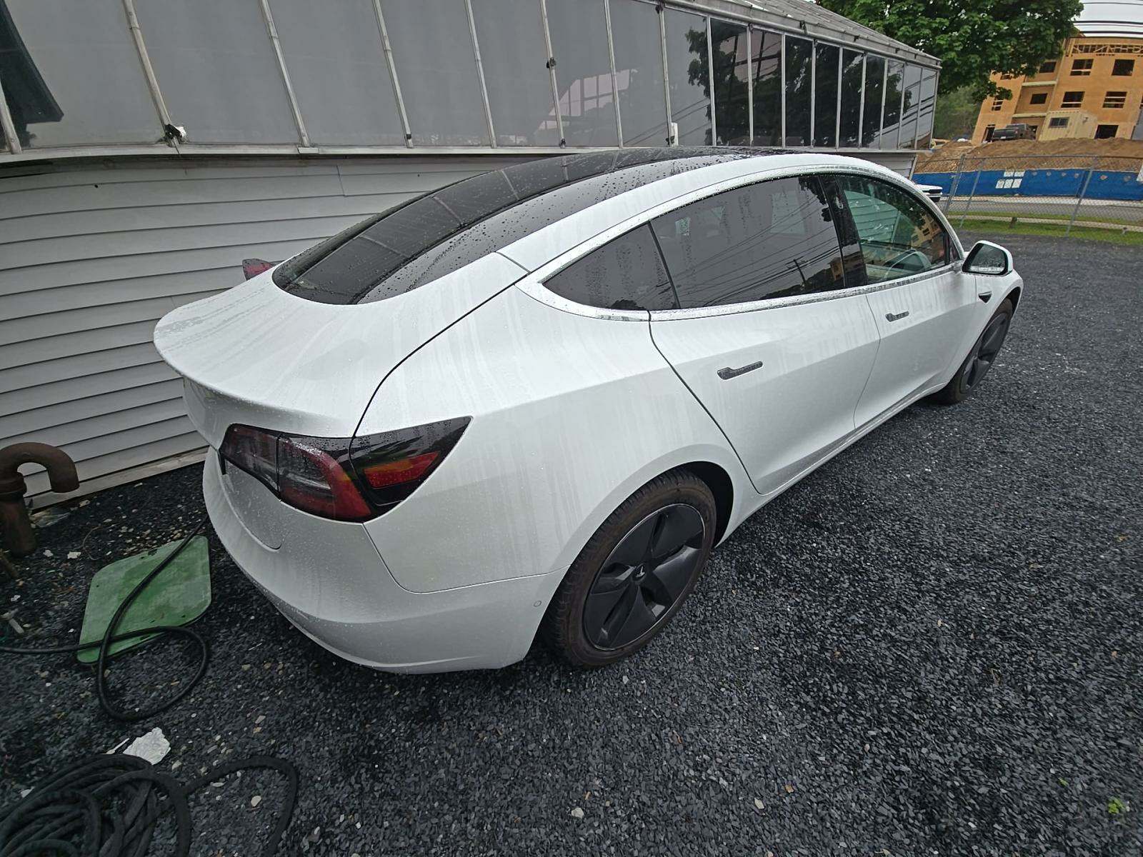 2020 Tesla Model 3 Standard Range Plus RWD