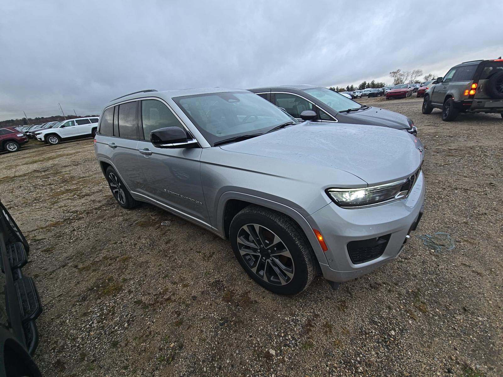 2023 Jeep Grand Cherokee Overland AWD