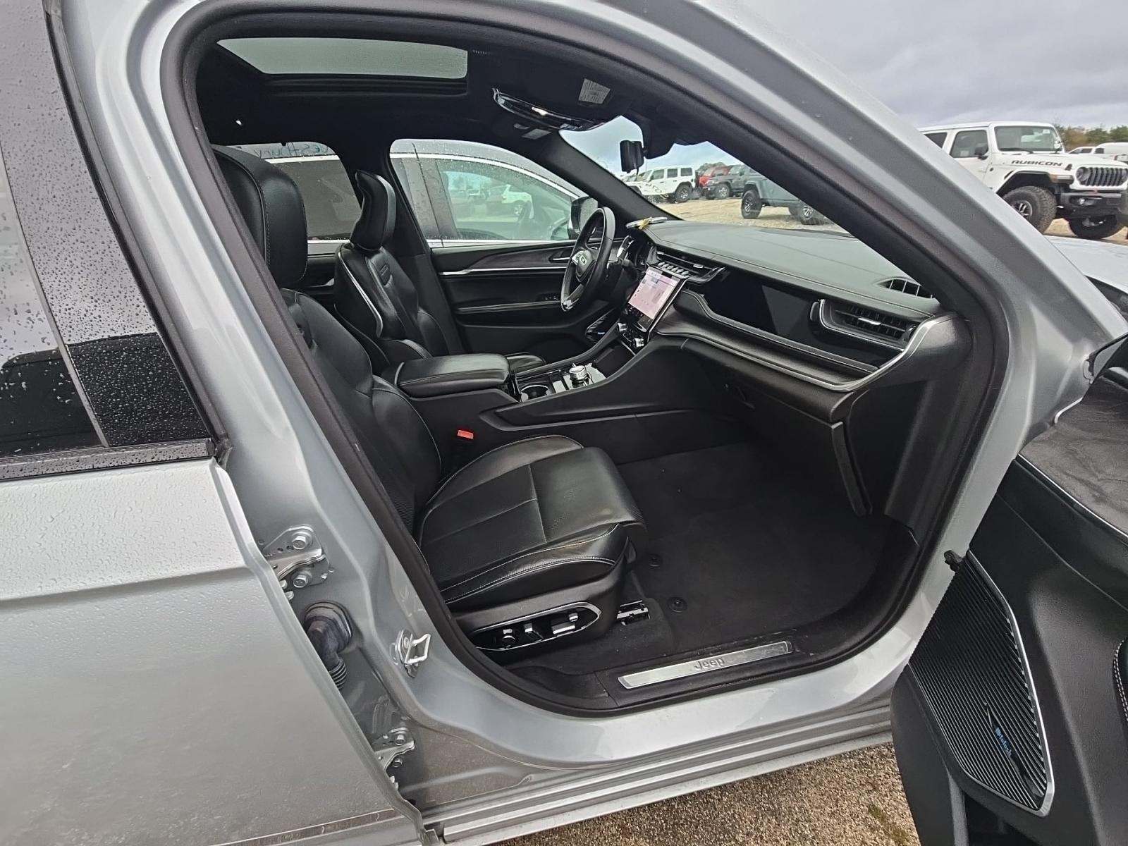 2023 Jeep Grand Cherokee Overland AWD