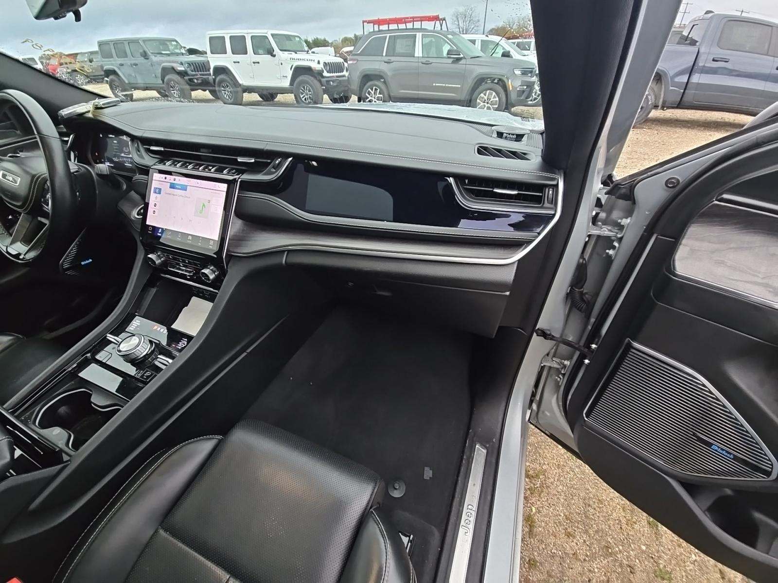 2023 Jeep Grand Cherokee Overland AWD