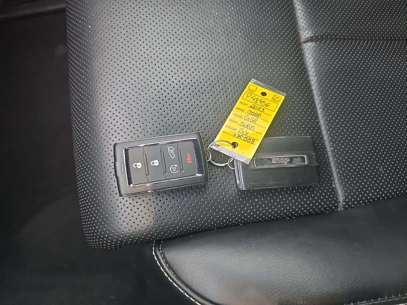 2023 Jeep Grand Cherokee Overland AWD