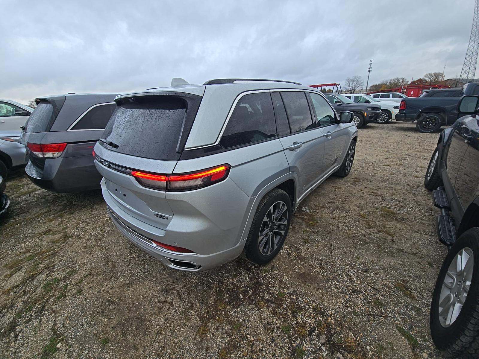 2023 Jeep Grand Cherokee Overland AWD