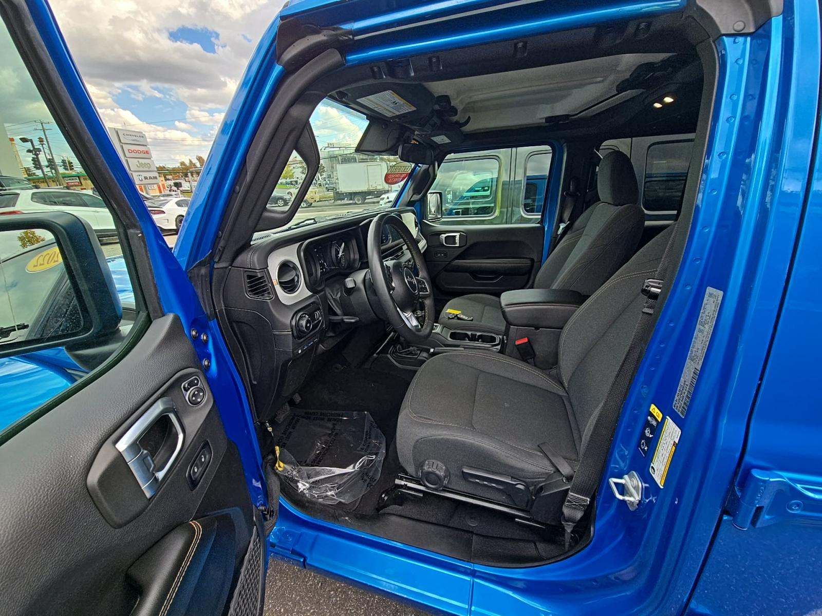 2024 Jeep Wrangler 4xe Sahara AWD