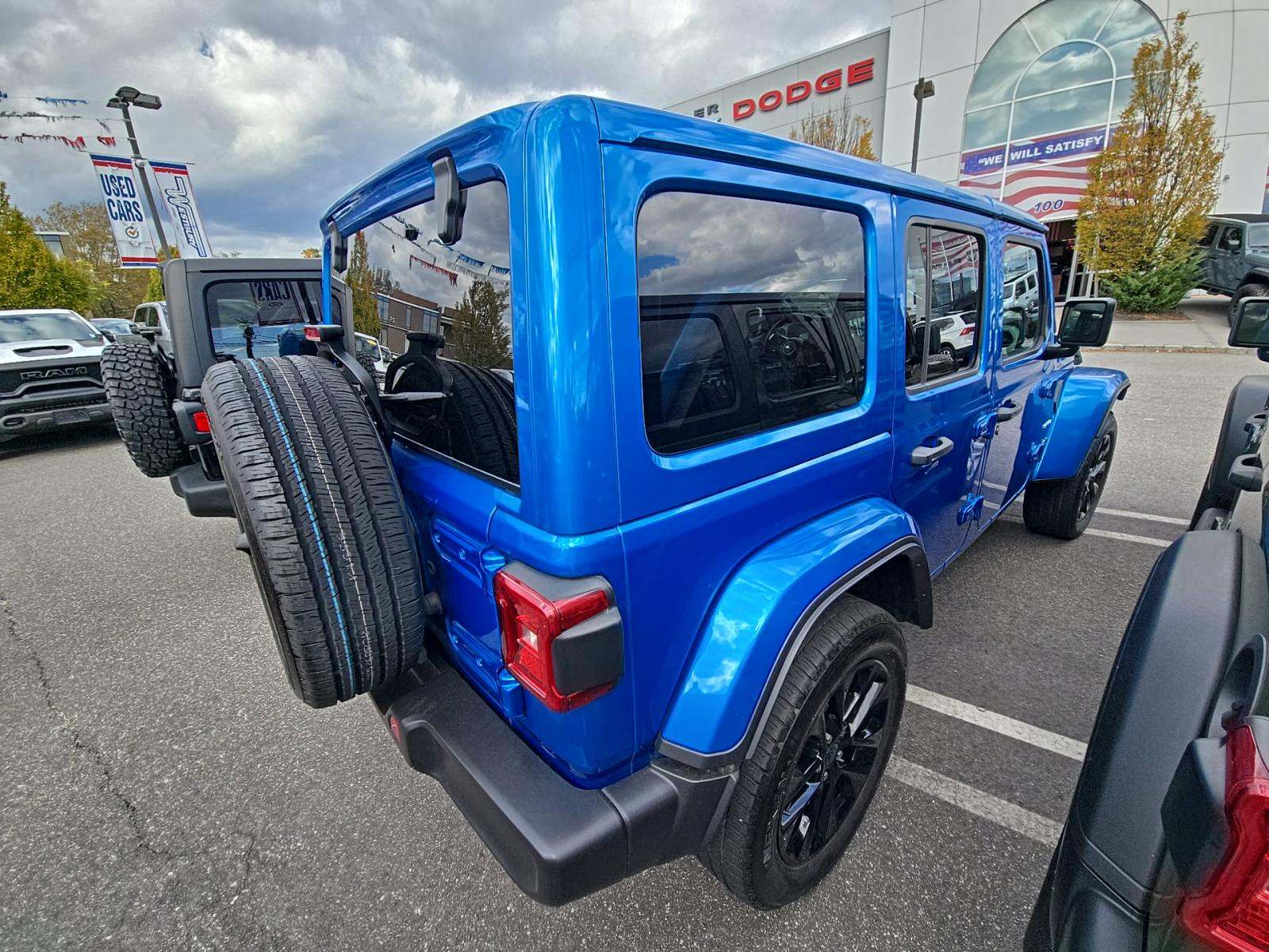 2024 Jeep Wrangler 4xe Sahara AWD