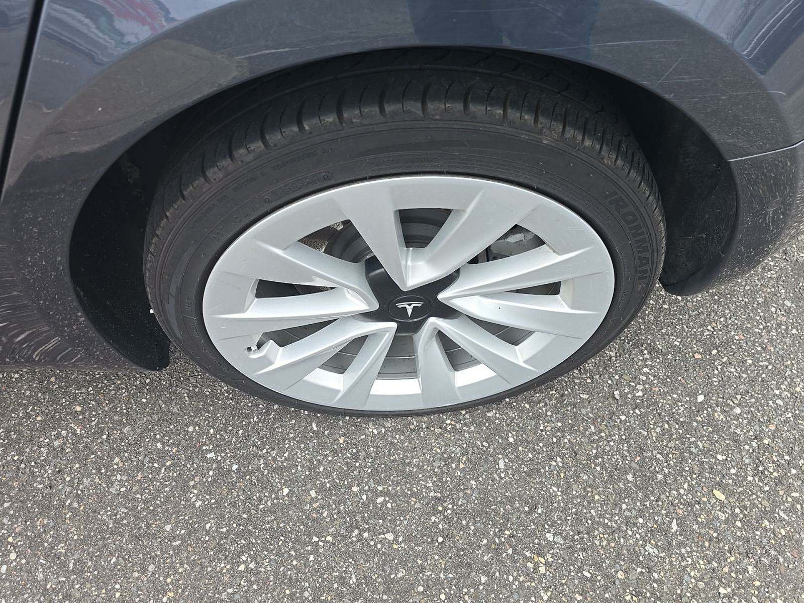 2022 Tesla Model 3 Standard Range RWD