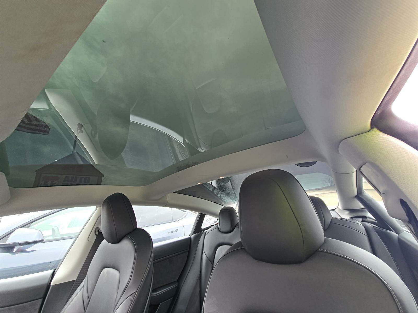 2022 Tesla Model 3 Standard Range RWD