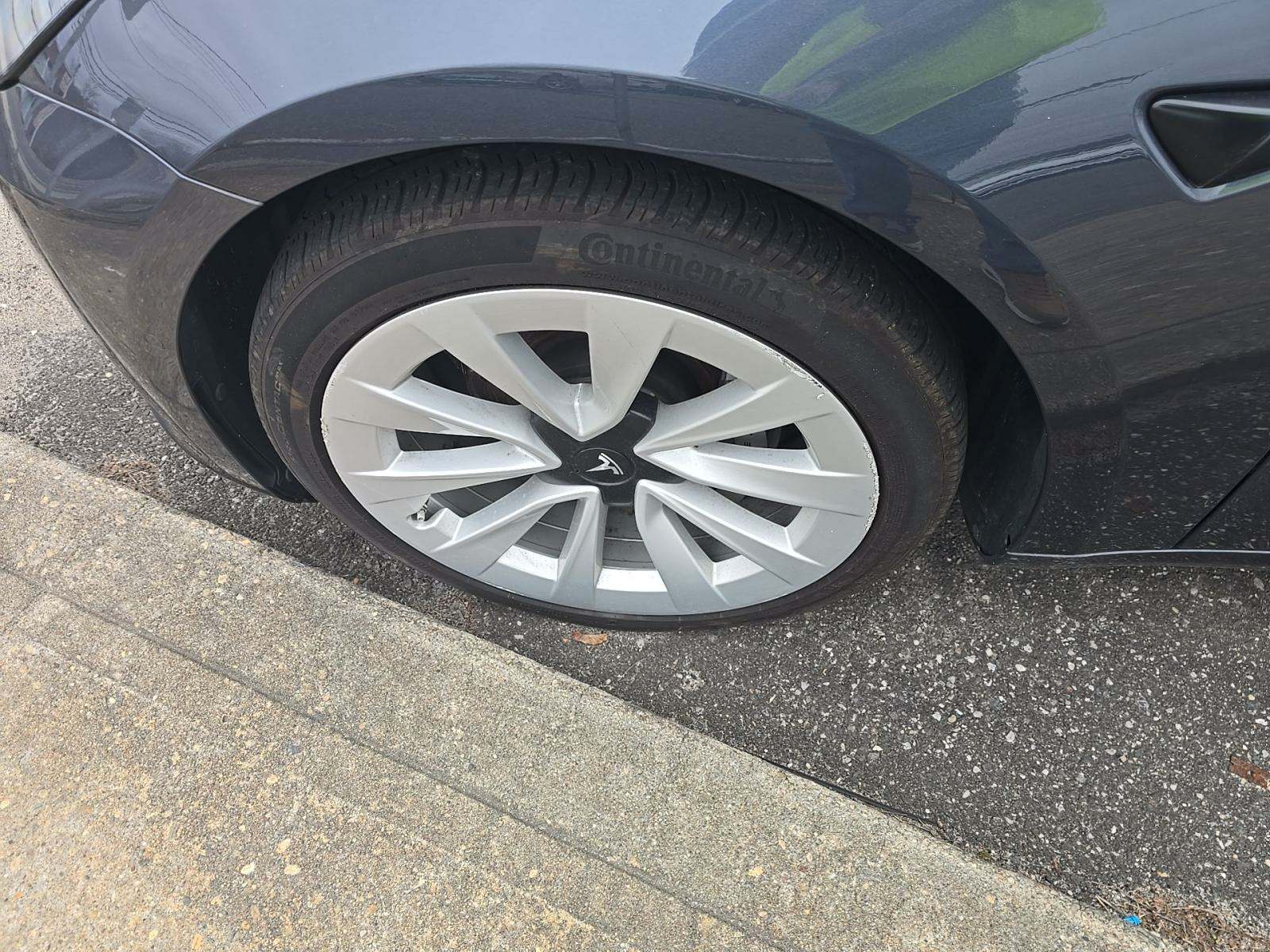 2022 Tesla Model 3 Standard Range RWD