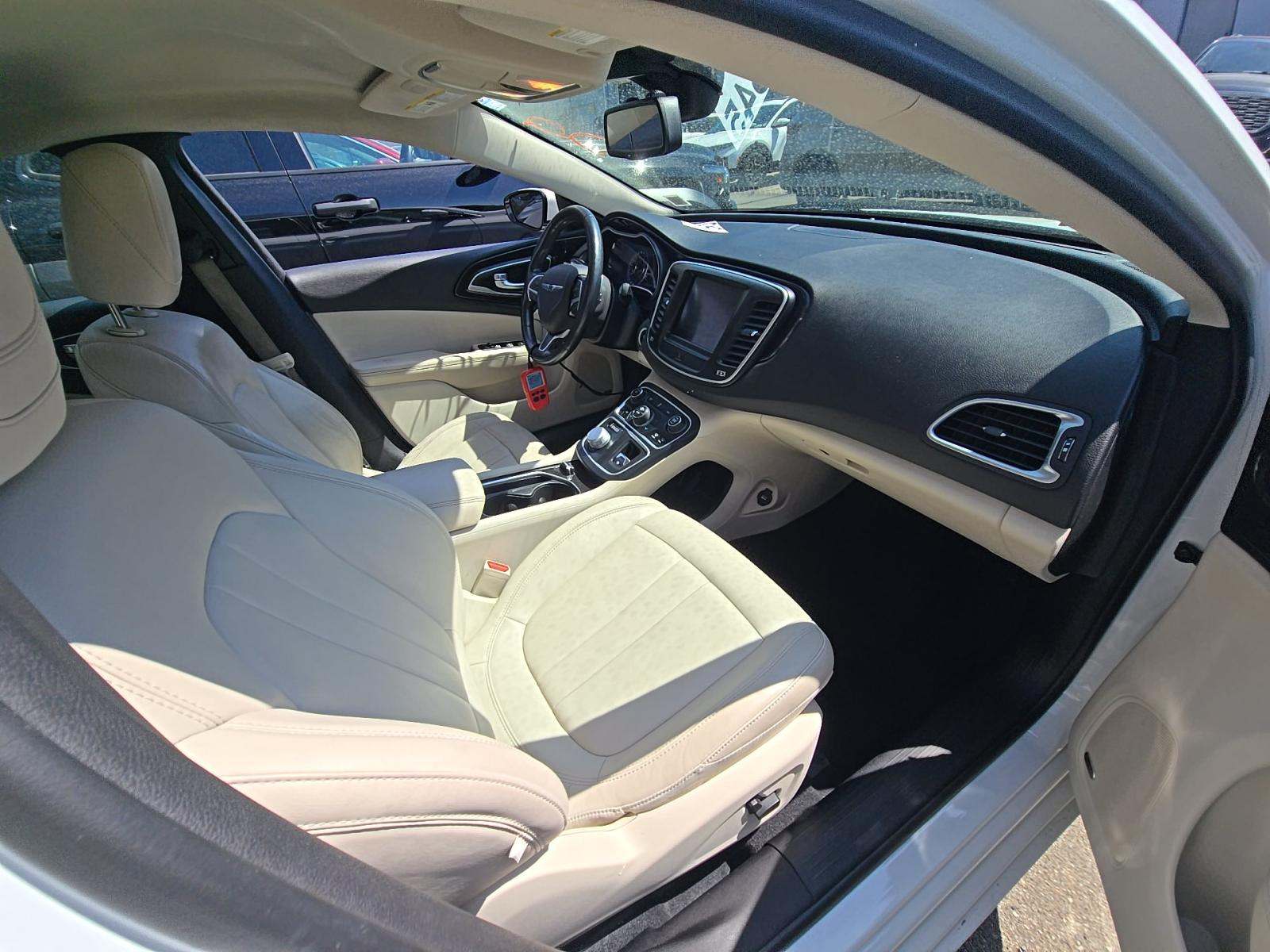 2016 Chrysler 200 C AWD
