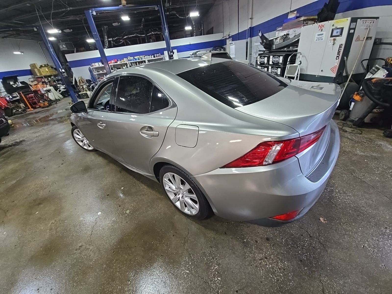 2015 Lexus IS IS 250 RWD