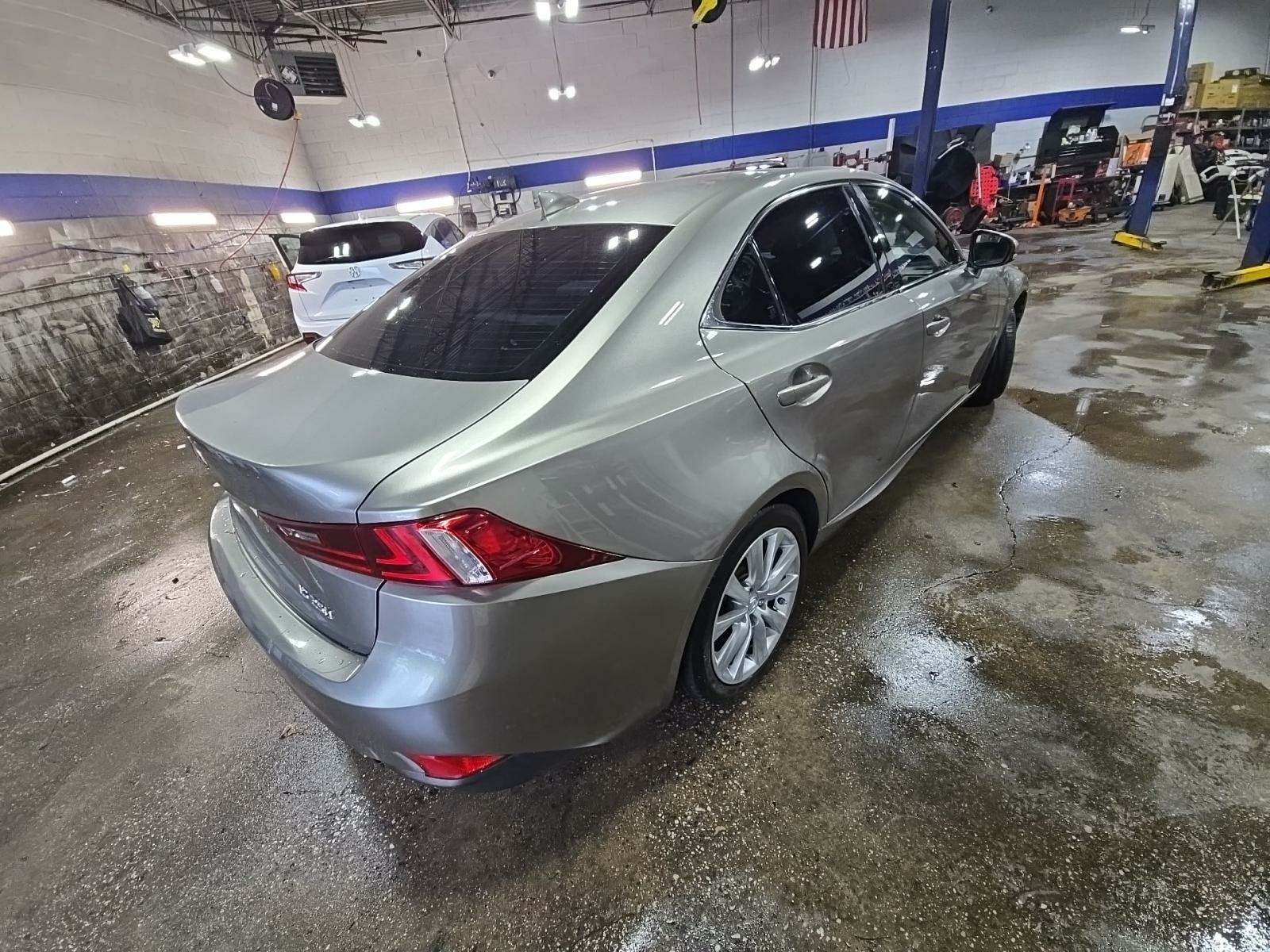 2015 Lexus IS IS 250 RWD