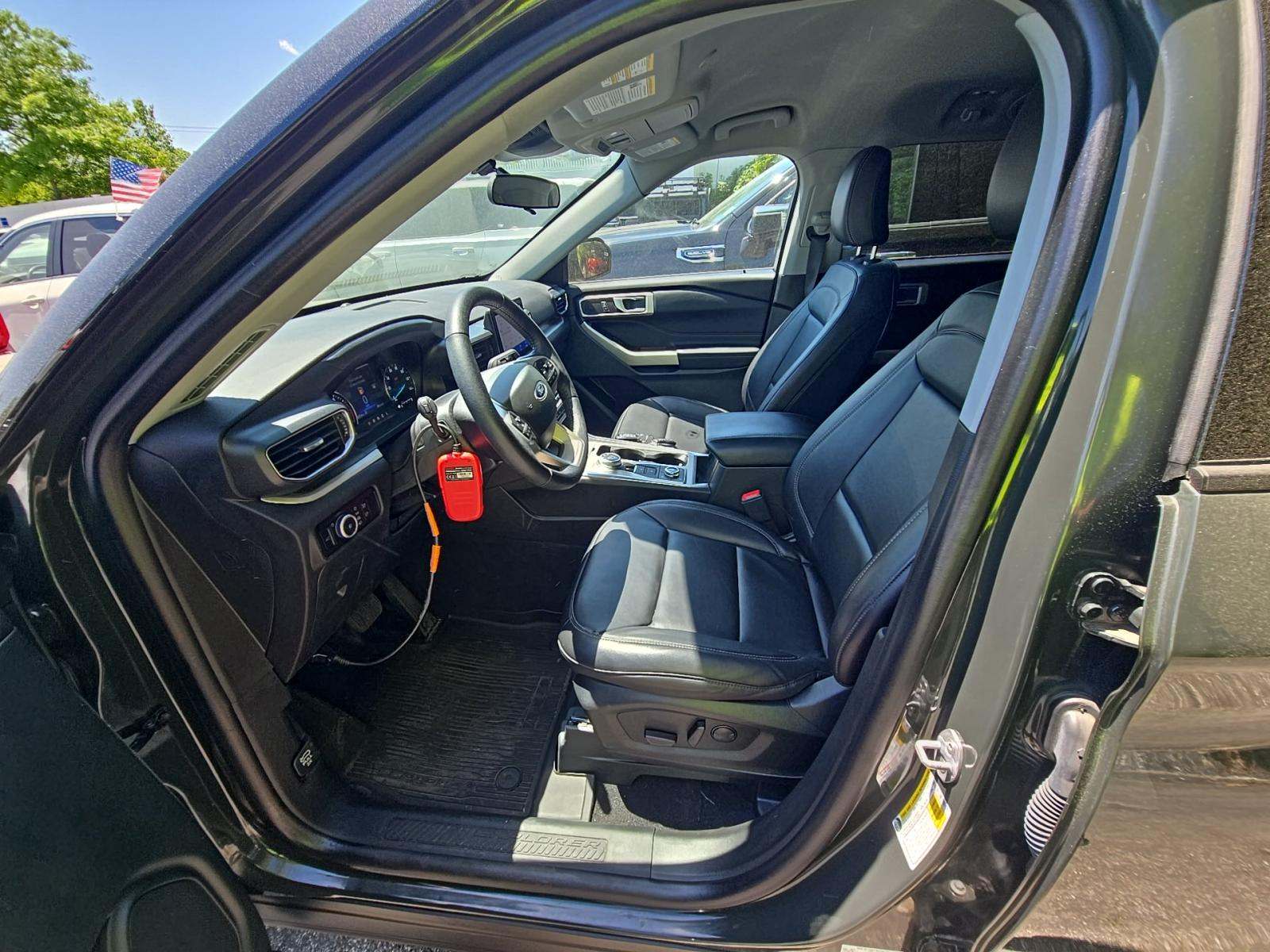 FORD EXPLORER - 6