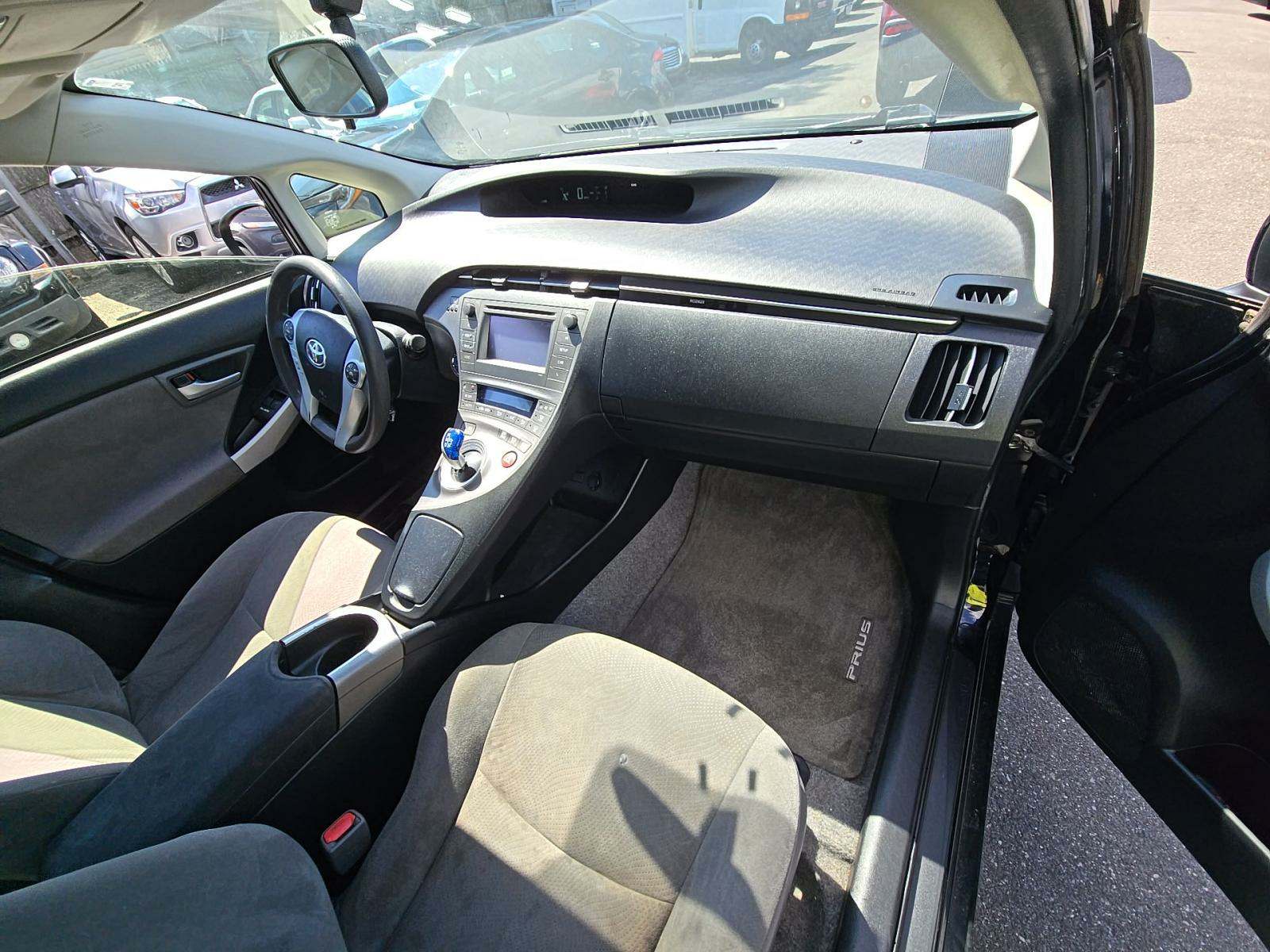 2014 Toyota Prius Two FWD