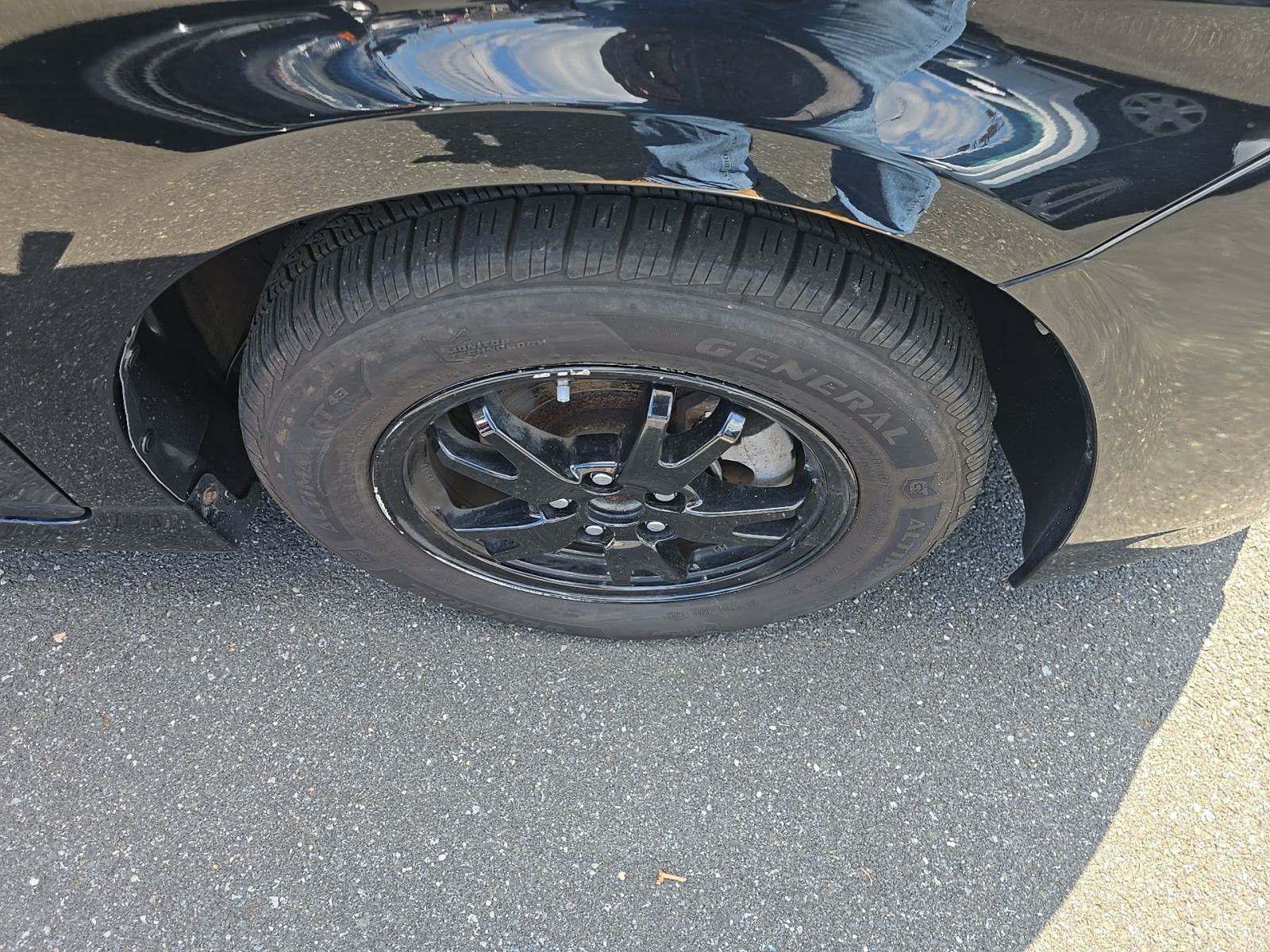 2014 Toyota Prius Two FWD