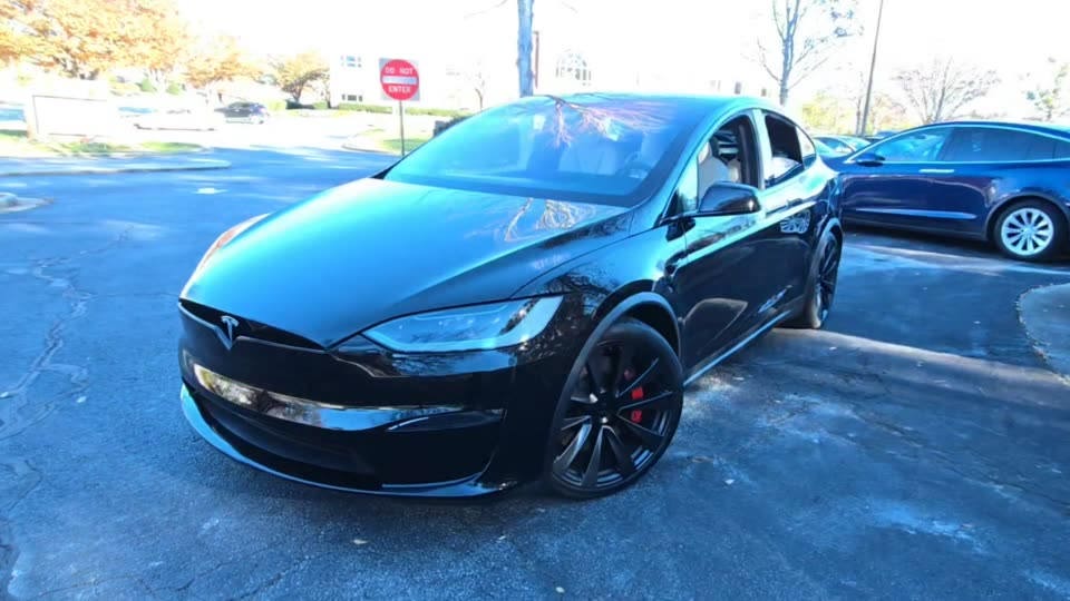 2024 Tesla Model X Plaid