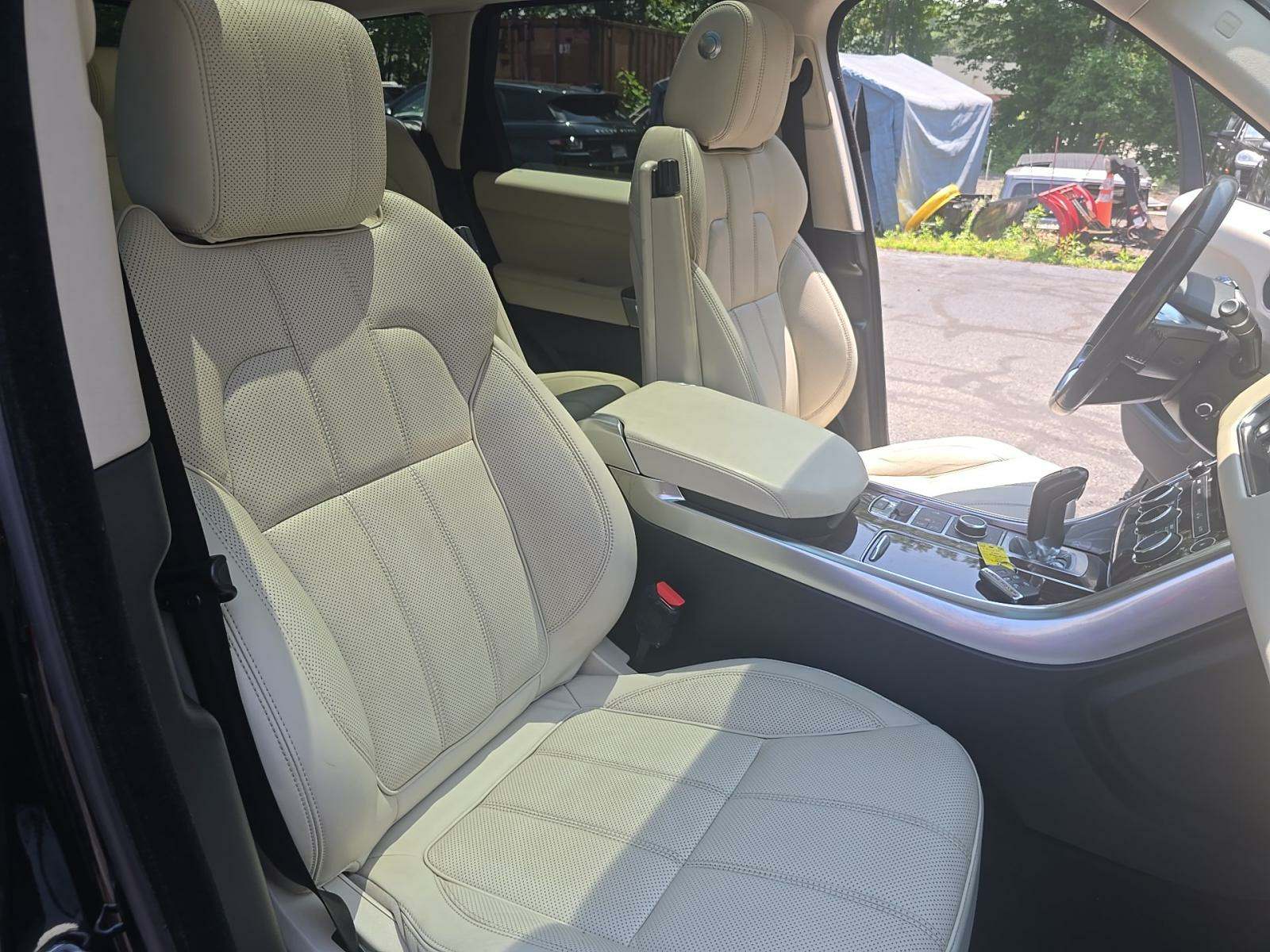 2016 Land Rover Range Rover Sport HSE AWD