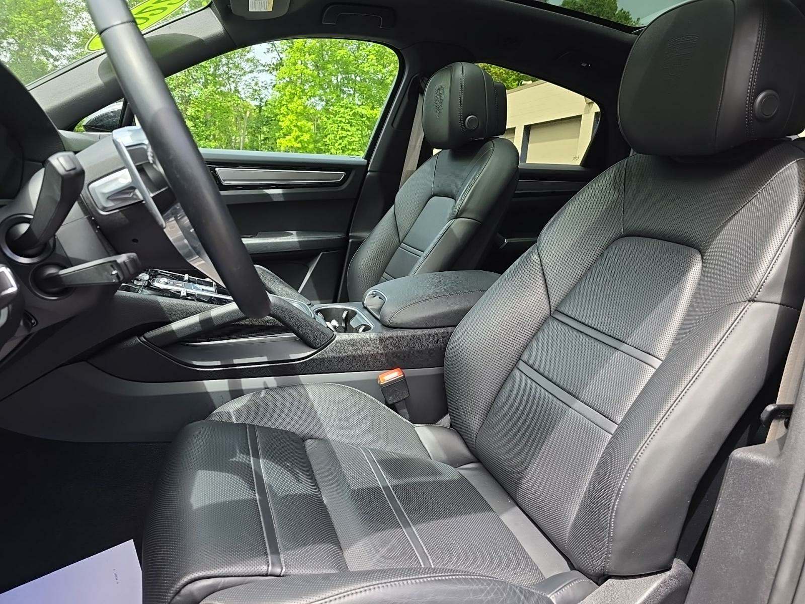 2022 Porsche Cayenne Platinum Edition AWD