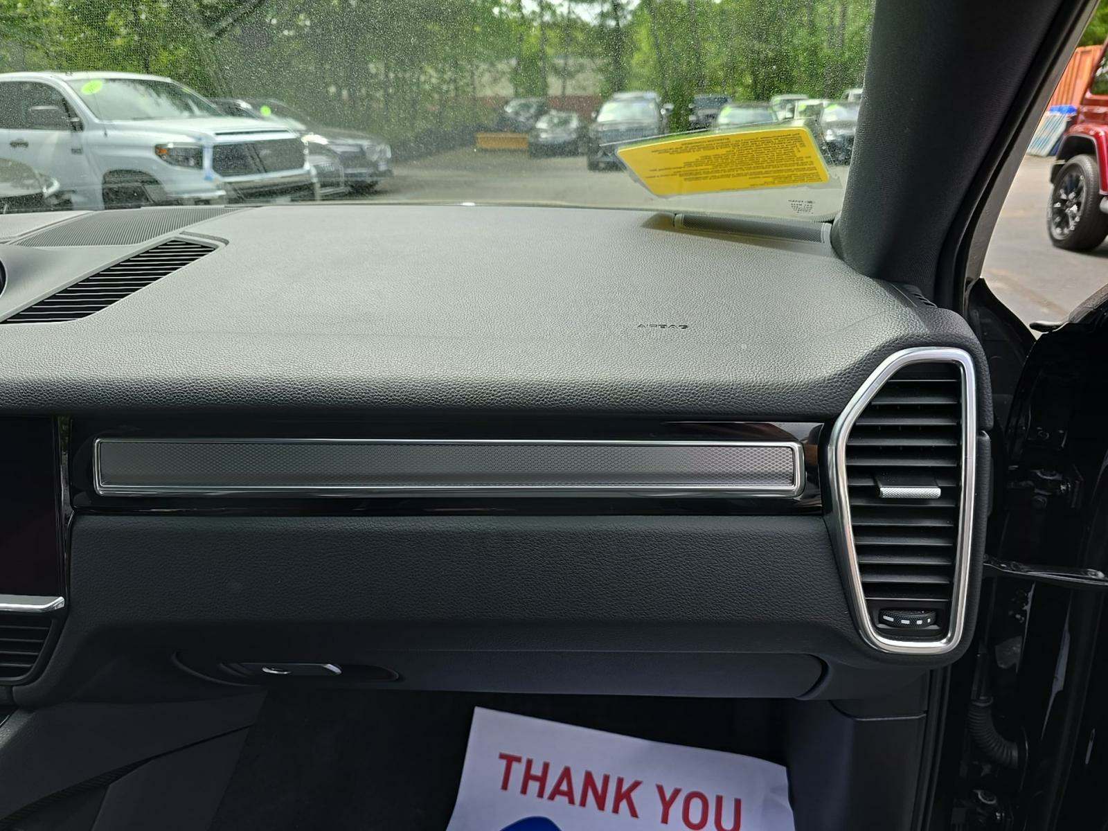 2022 Porsche Cayenne Platinum Edition AWD