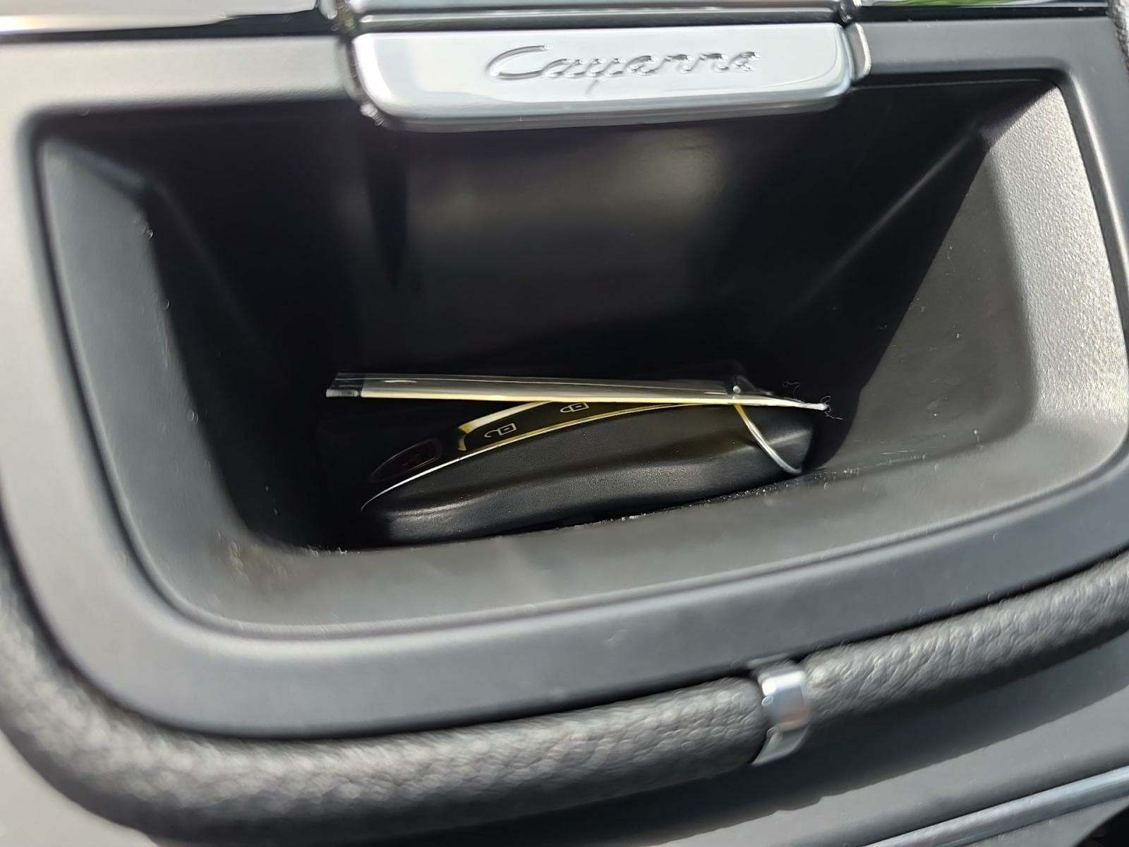 2022 Porsche Cayenne Platinum Edition AWD