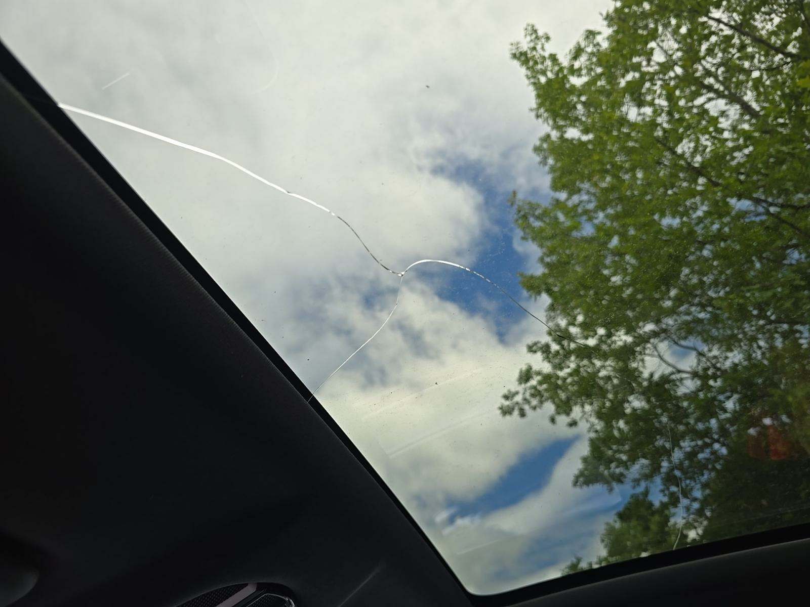 2022 Porsche Cayenne Platinum Edition AWD