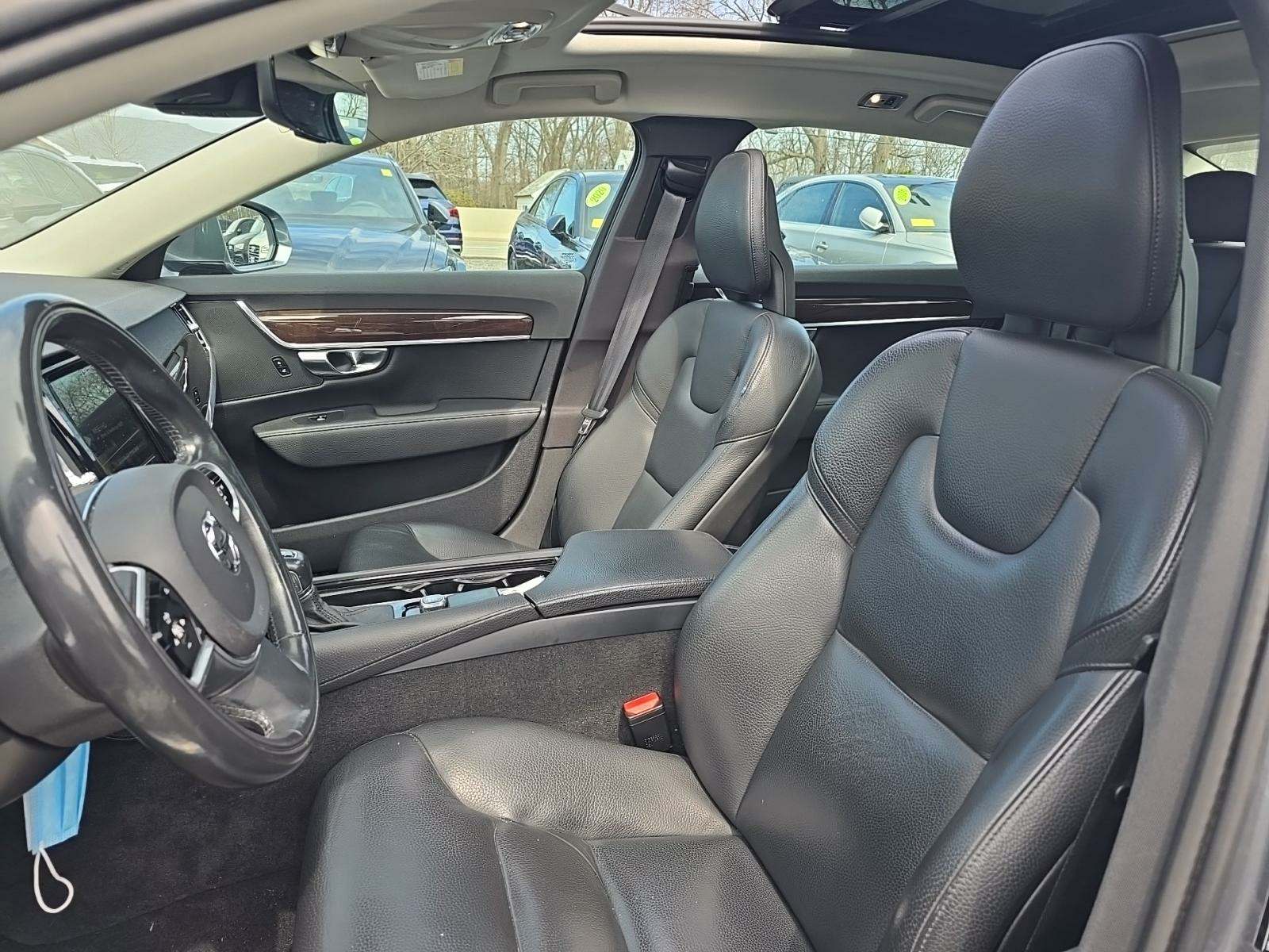 2018 Volvo S90 T5 Momentum AWD