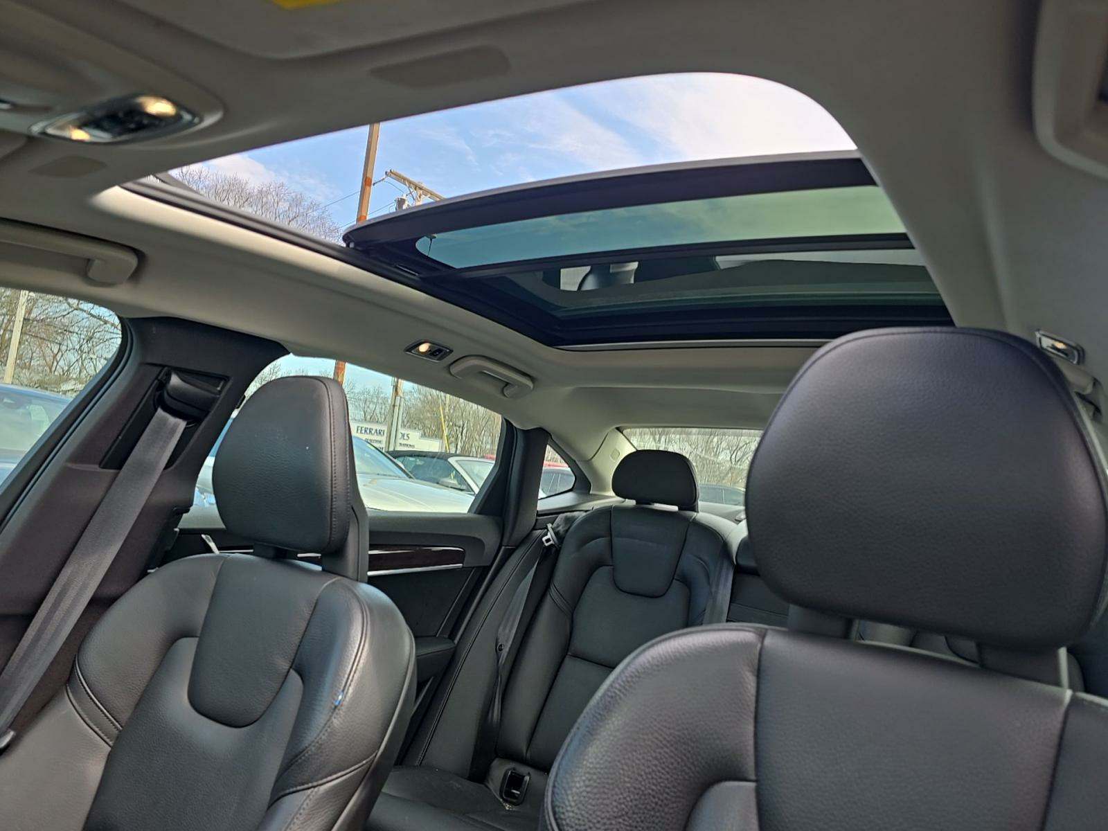 2018 Volvo S90 T5 Momentum AWD