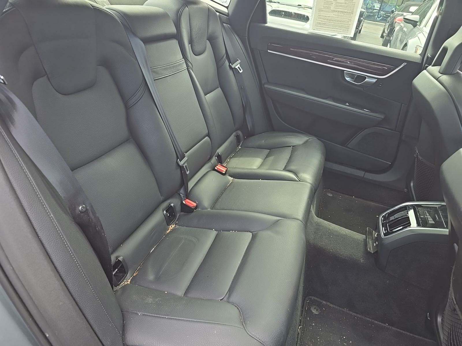 2018 Volvo S90 T5 Momentum AWD