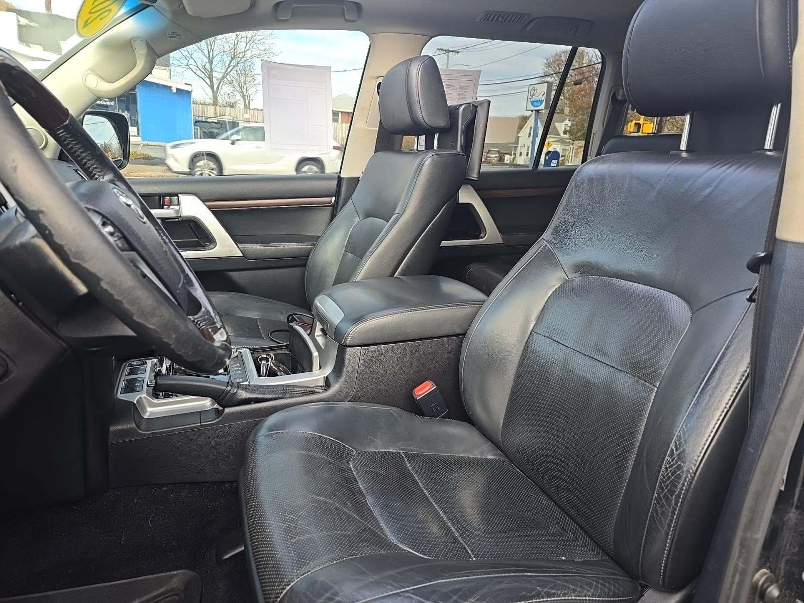 2016 Toyota Land Cruiser Base AWD