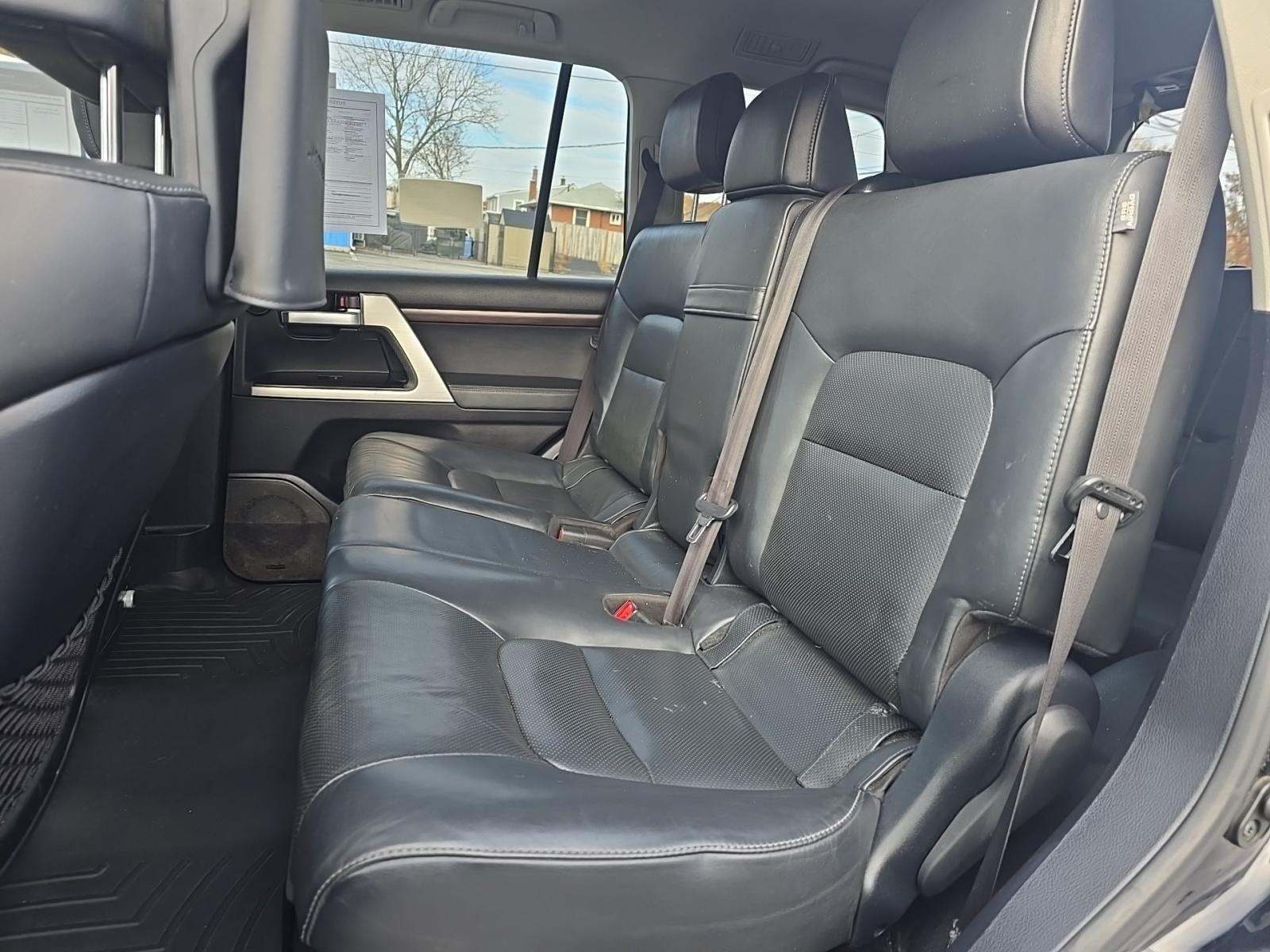 2016 Toyota Land Cruiser Base AWD