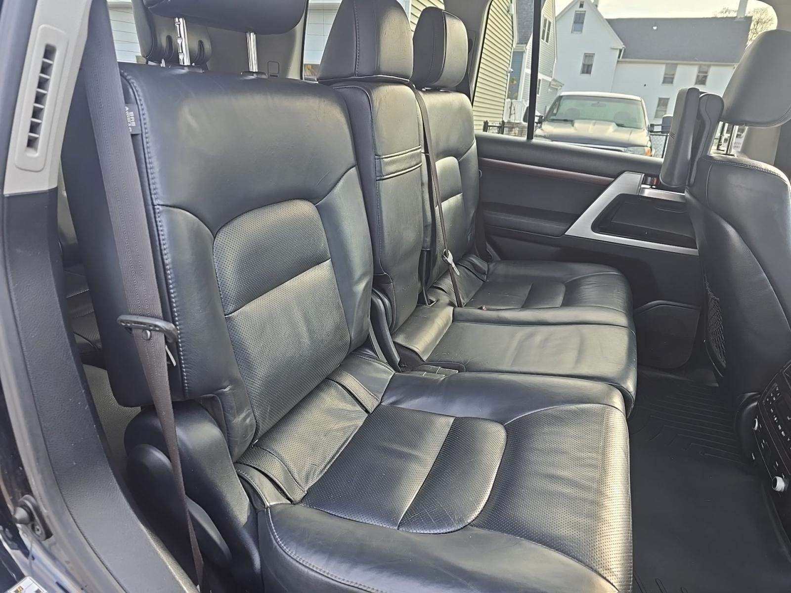 2016 Toyota Land Cruiser Base AWD