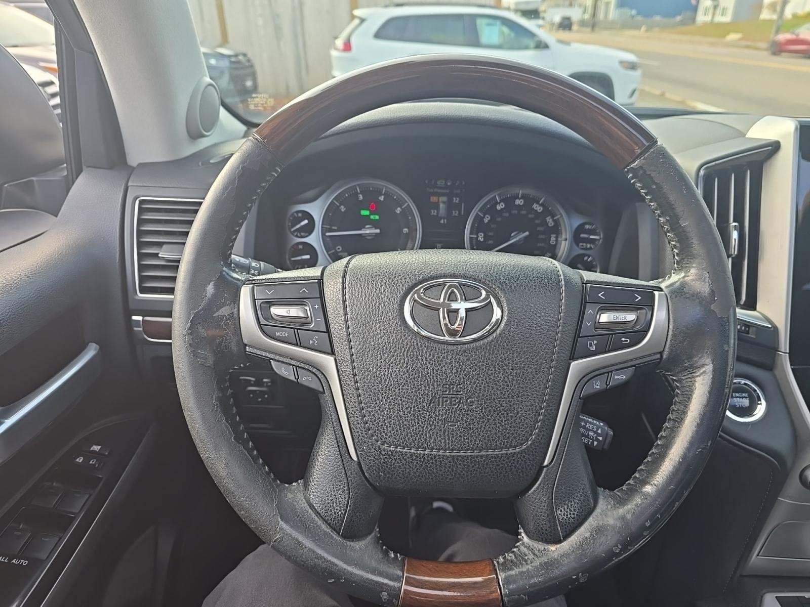 2016 Toyota Land Cruiser Base AWD