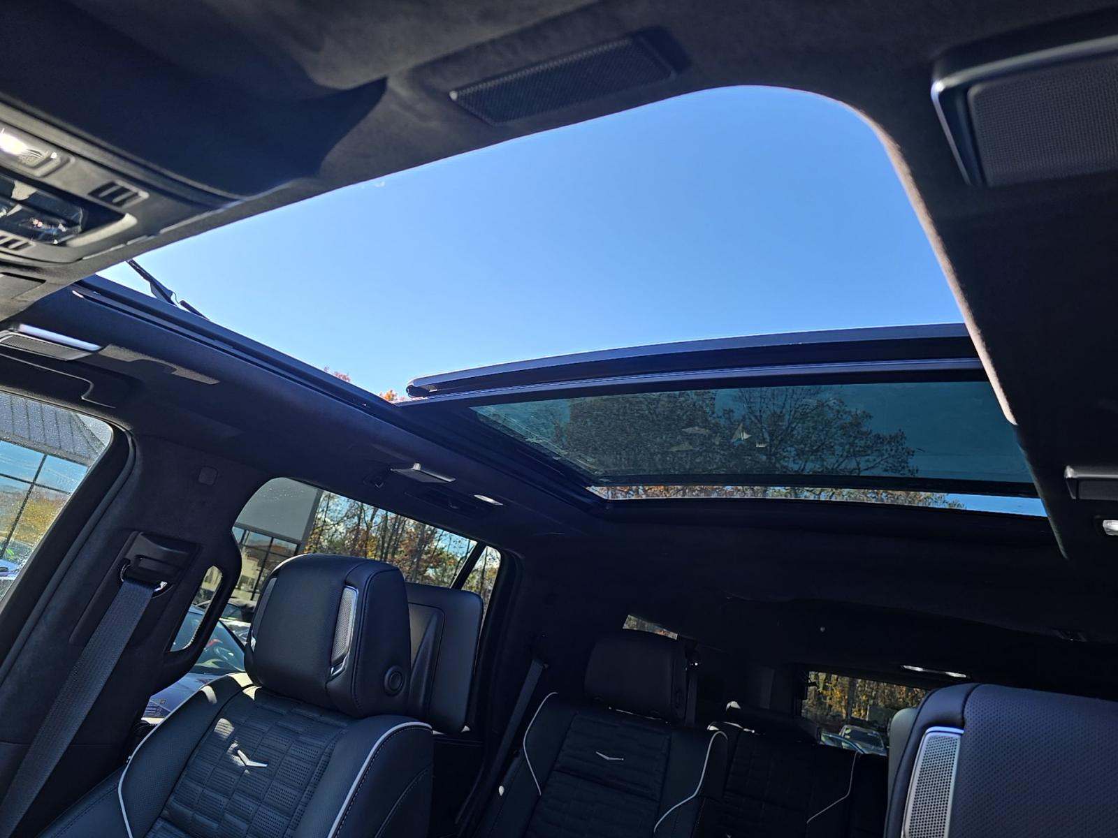 2025 Cadillac Escalade V-Series AWD