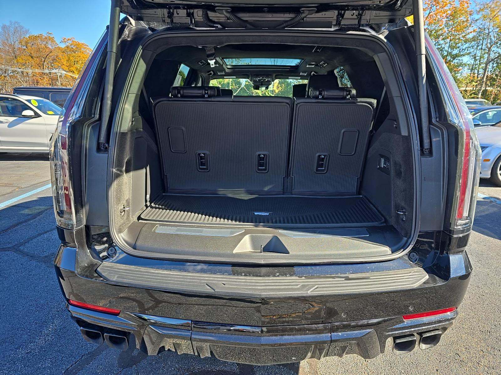 2025 Cadillac Escalade V-Series AWD