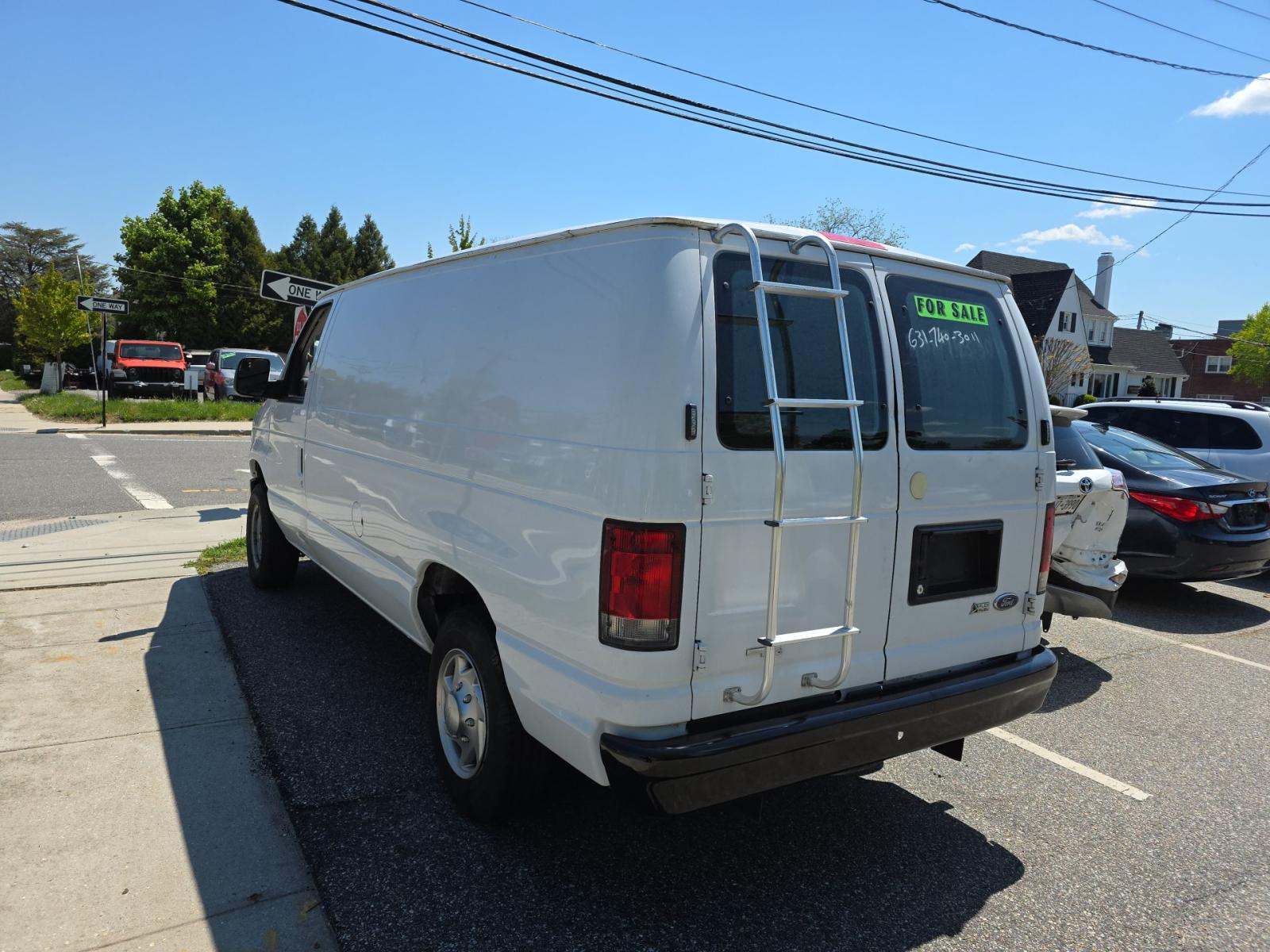 FORD E-150 - 2