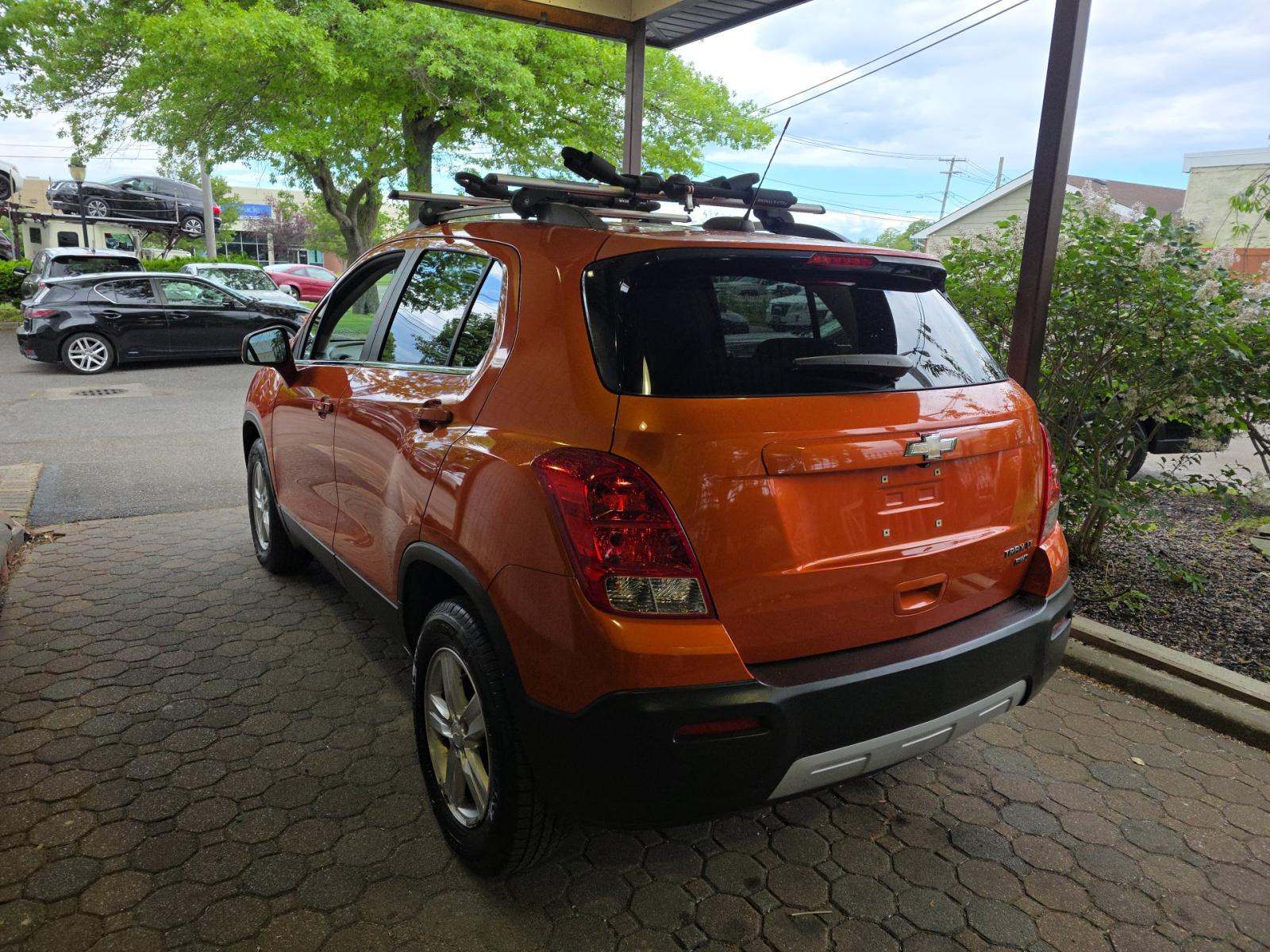CHEVROLET TRAX - 2