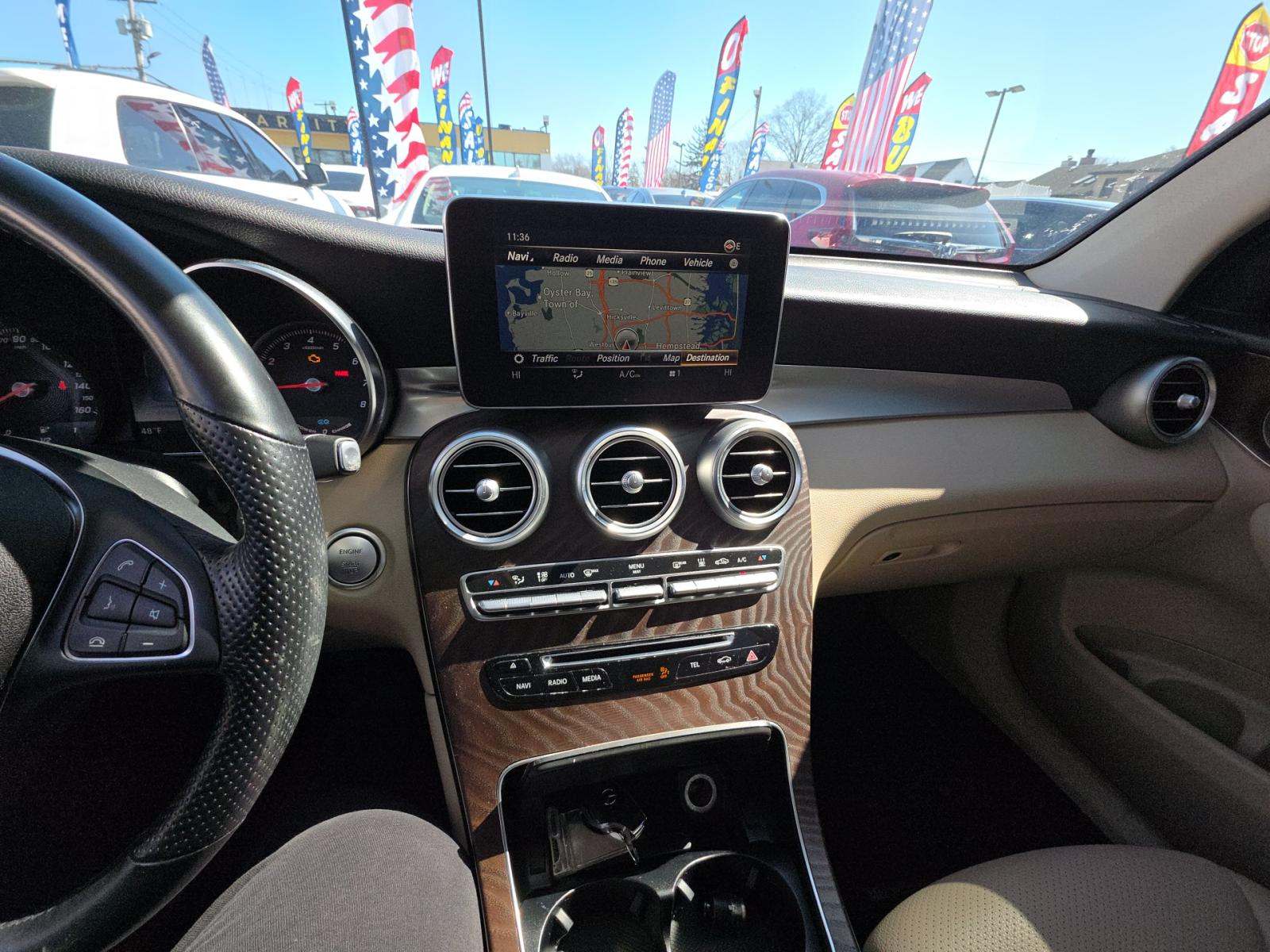 MERCEDES-BENZ GLC - 10