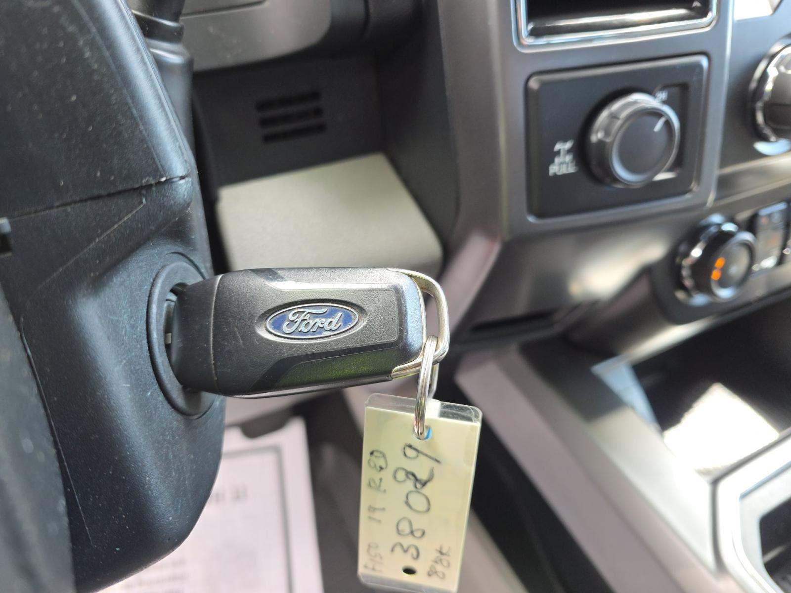 FORD F-150 - 8