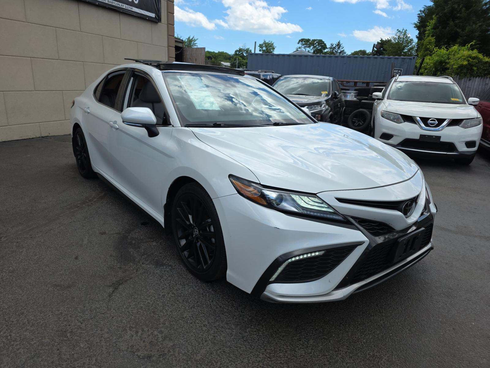 TOYOTA CAMRY - 4