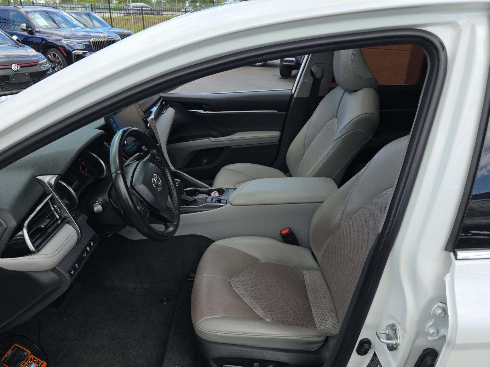 TOYOTA CAMRY - 6