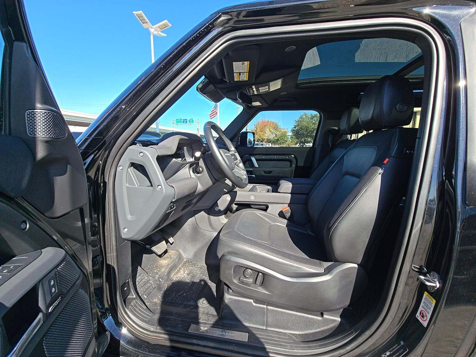 2023 Land Rover Defender 90 X-Dynamic SE AWD