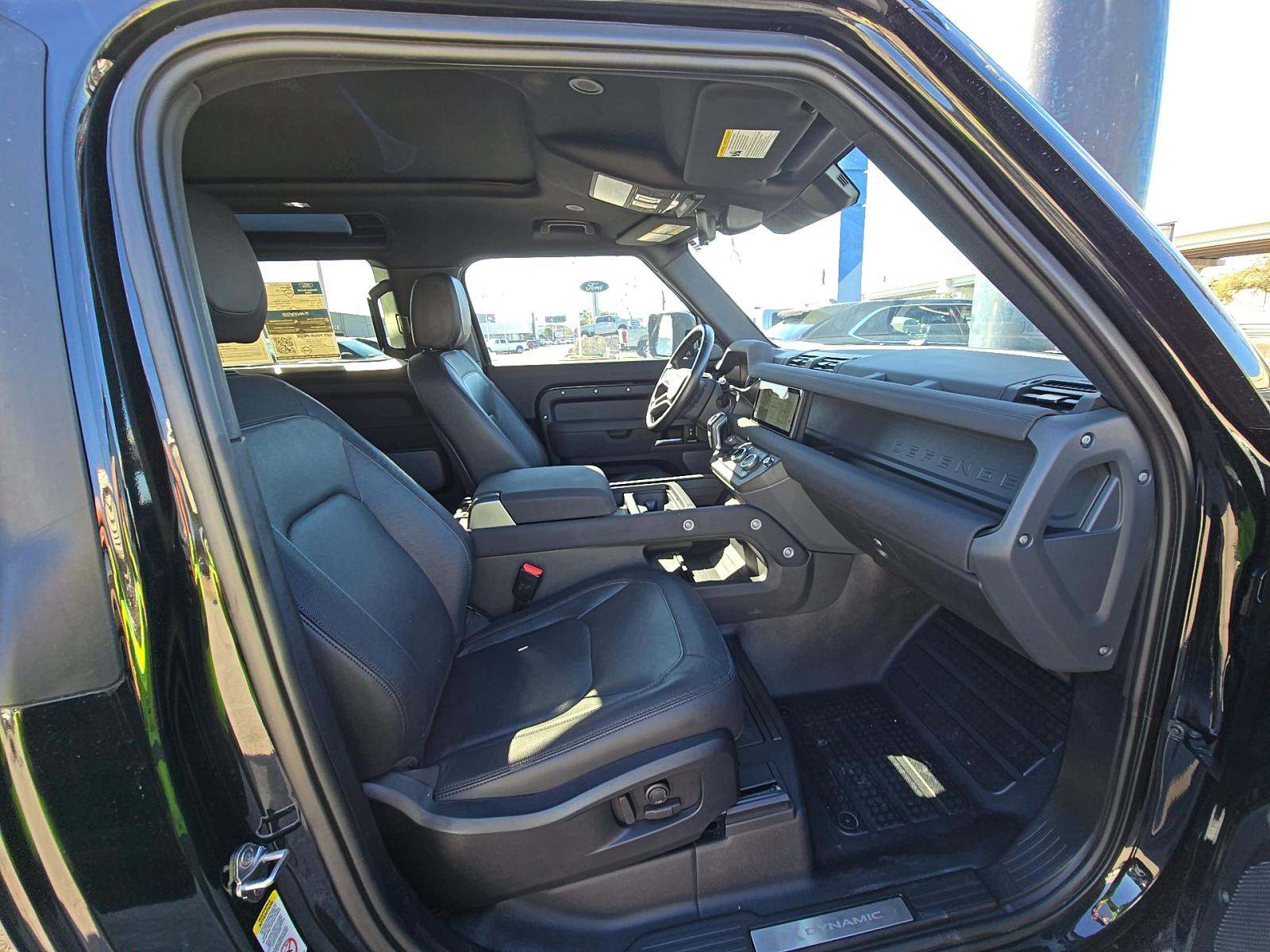 2023 Land Rover Defender 90 X-Dynamic SE AWD