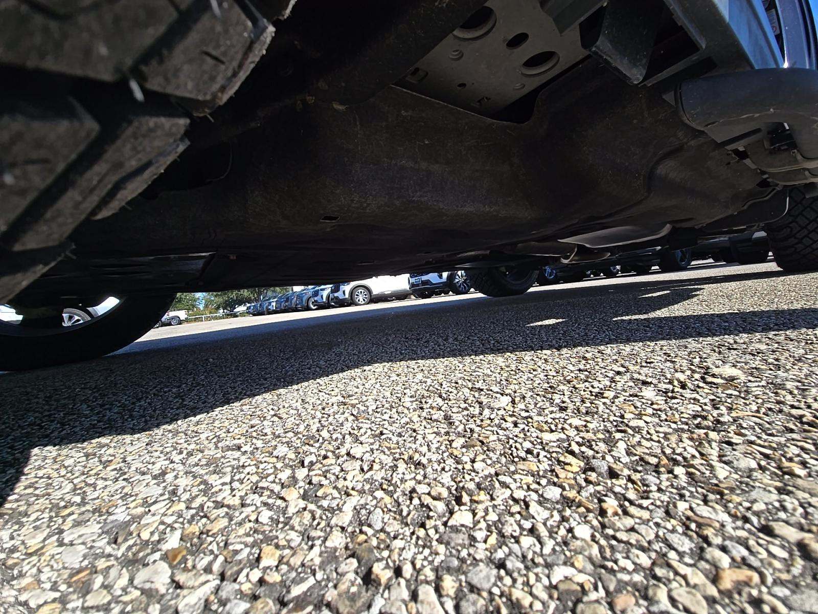 2023 Land Rover Defender 90 X-Dynamic SE AWD