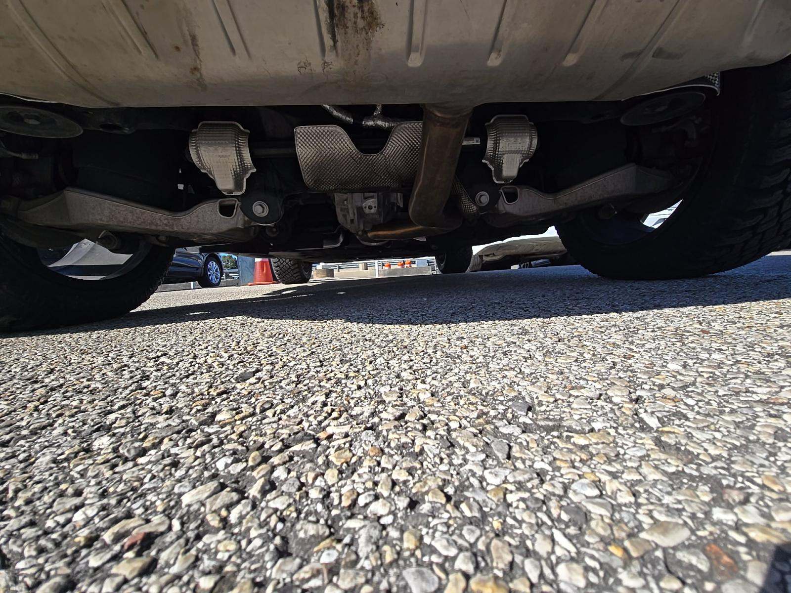 2023 Land Rover Defender 90 X-Dynamic SE AWD