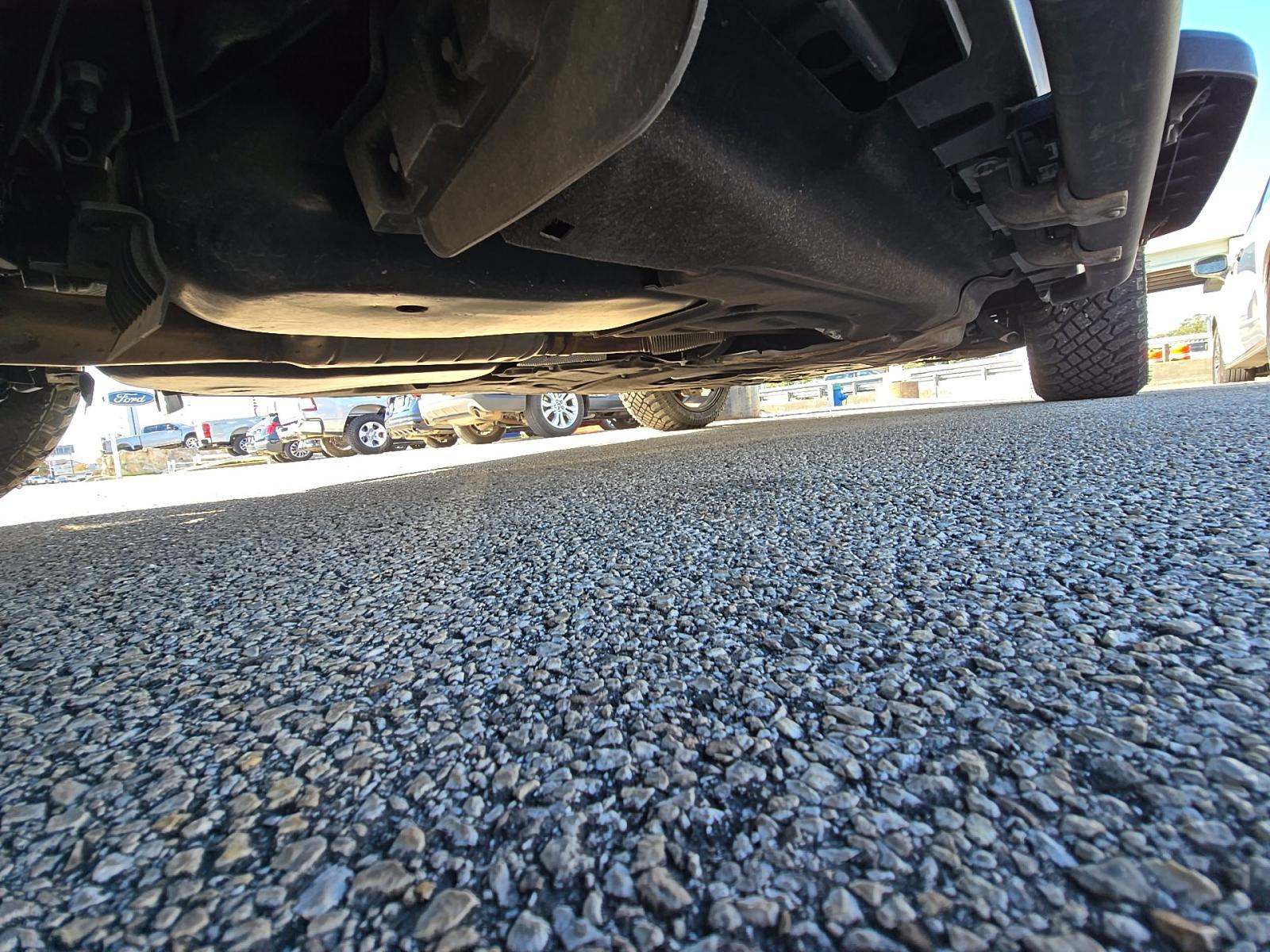 2023 Land Rover Defender 90 X-Dynamic SE AWD