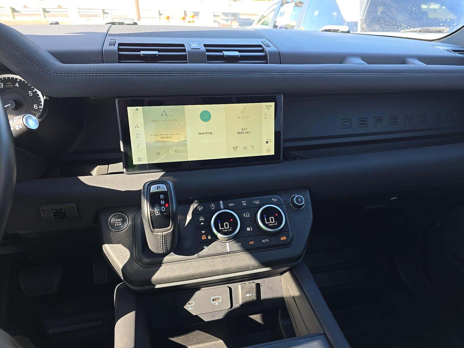 2023 Land Rover Defender 90 X-Dynamic SE AWD