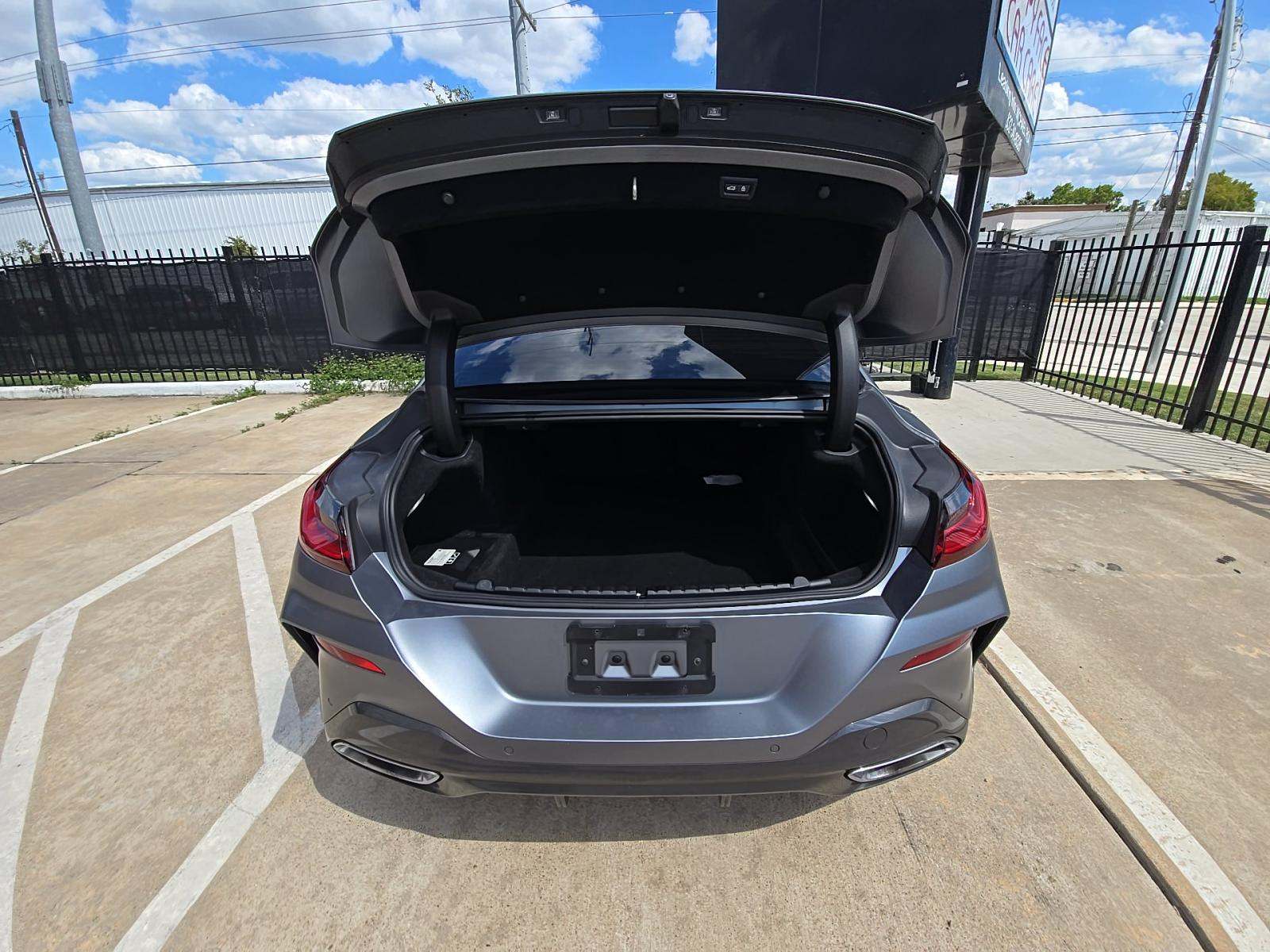 2022 BMW 8 Series 840i RWD