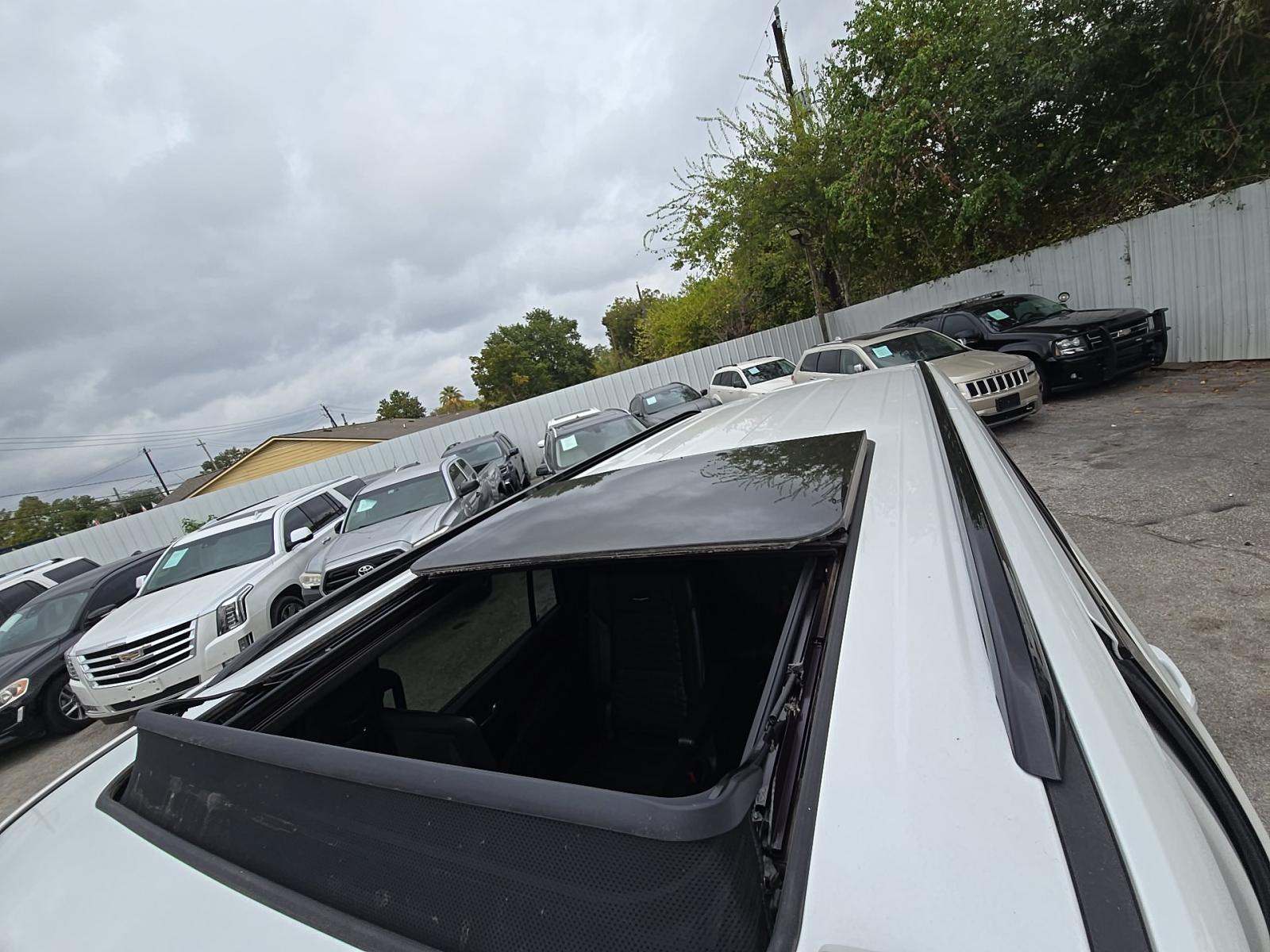 2022 Cadillac Escalade ESV Sport Platinum AWD