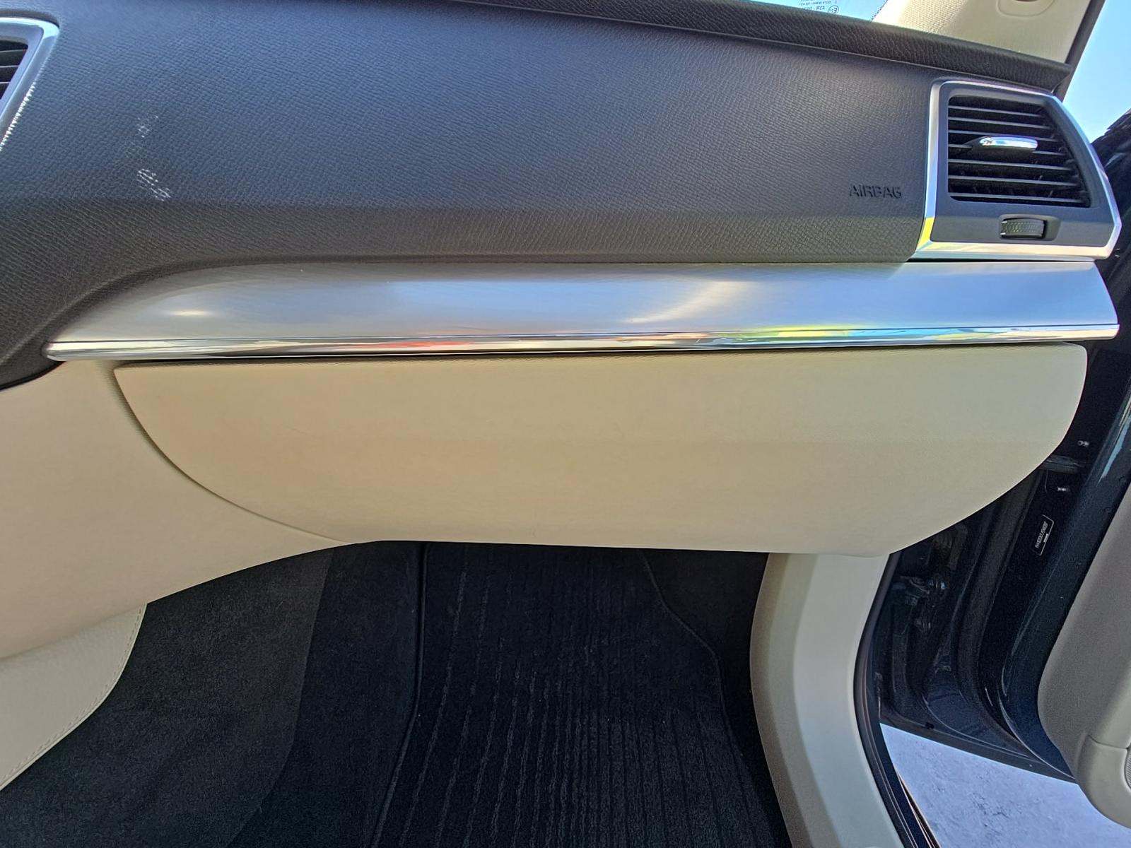 2018 Volvo XC90 T5 Momentum FWD