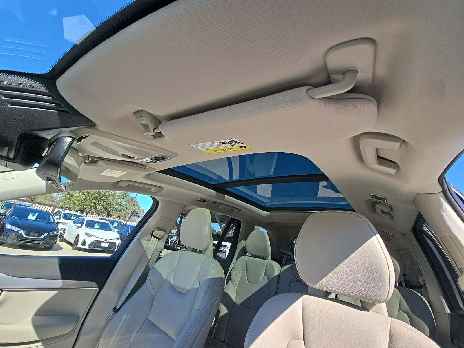 2018 Volvo XC90 T5 Momentum FWD