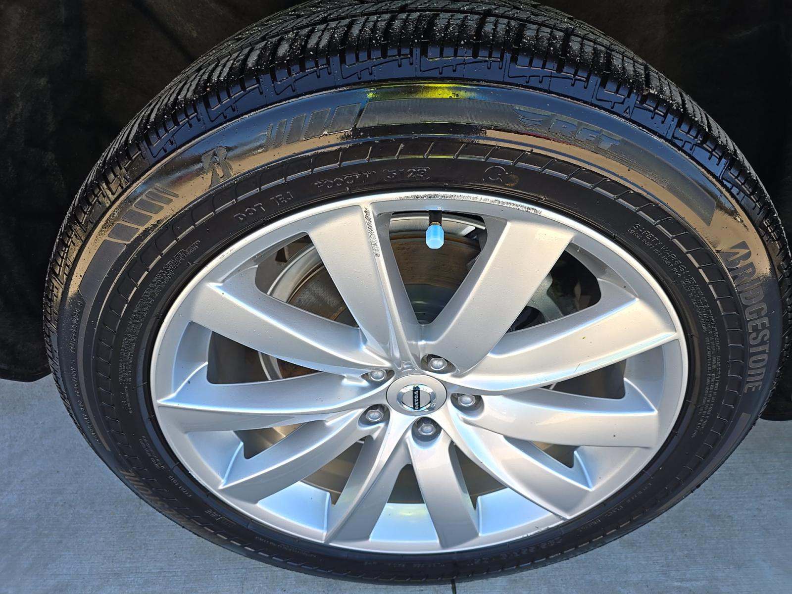 2018 Volvo XC90 T5 Momentum FWD