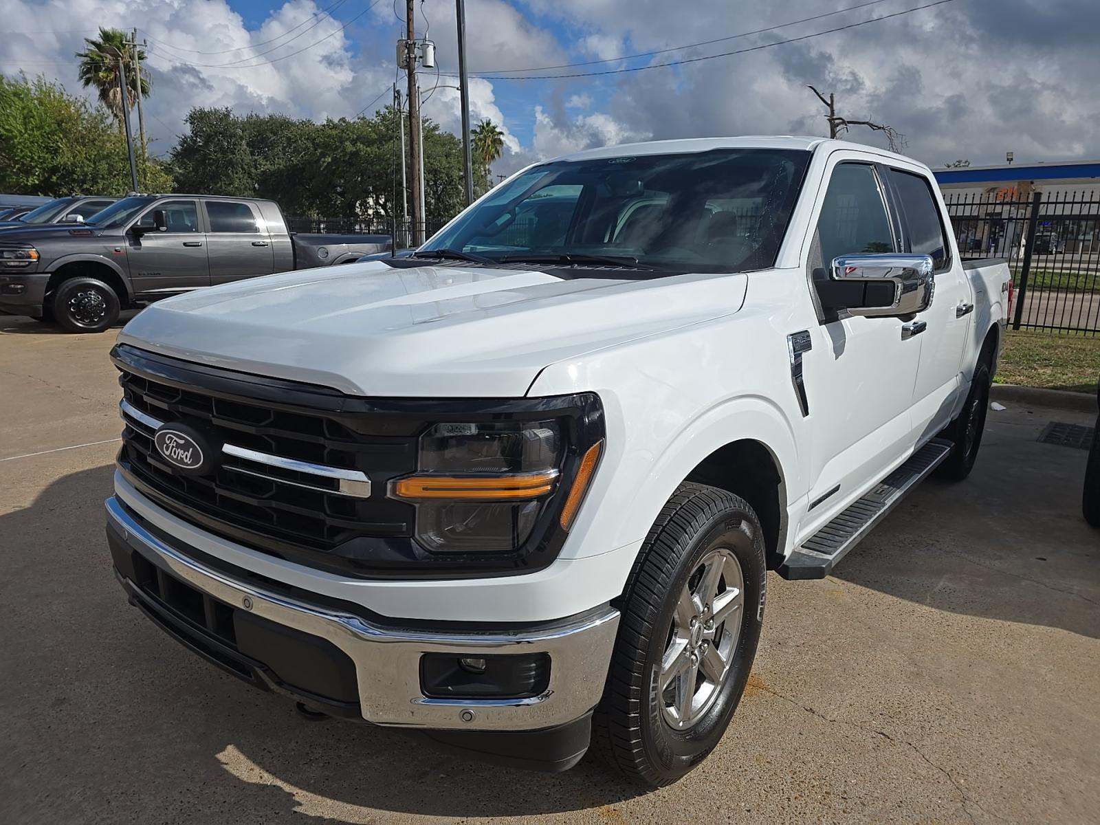 2024 Ford F-150 Hybrid XLT AWD
